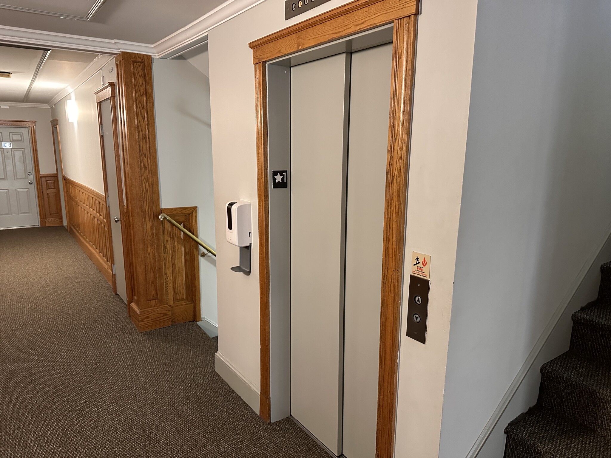 833 Beacon St, Fenway