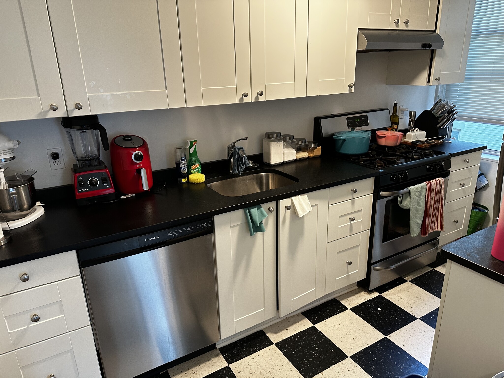 2 bed, 1 bath apartment for rent at 130 Brainerd Rd Unit 14, Allston