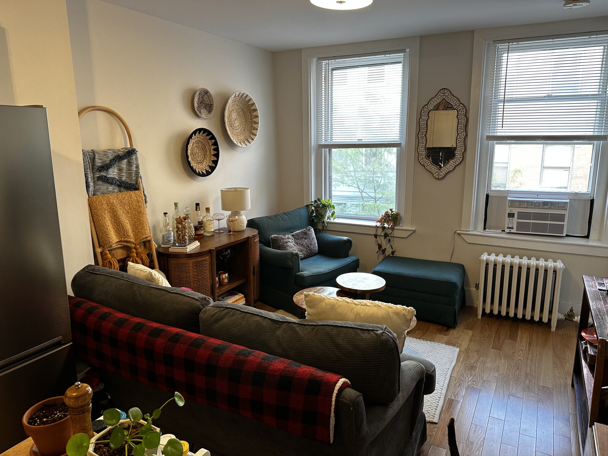 2 bed, 1 bath apartment for rent at 35 Grove St Unit 5, Beacon Hill — photo 7 of 8