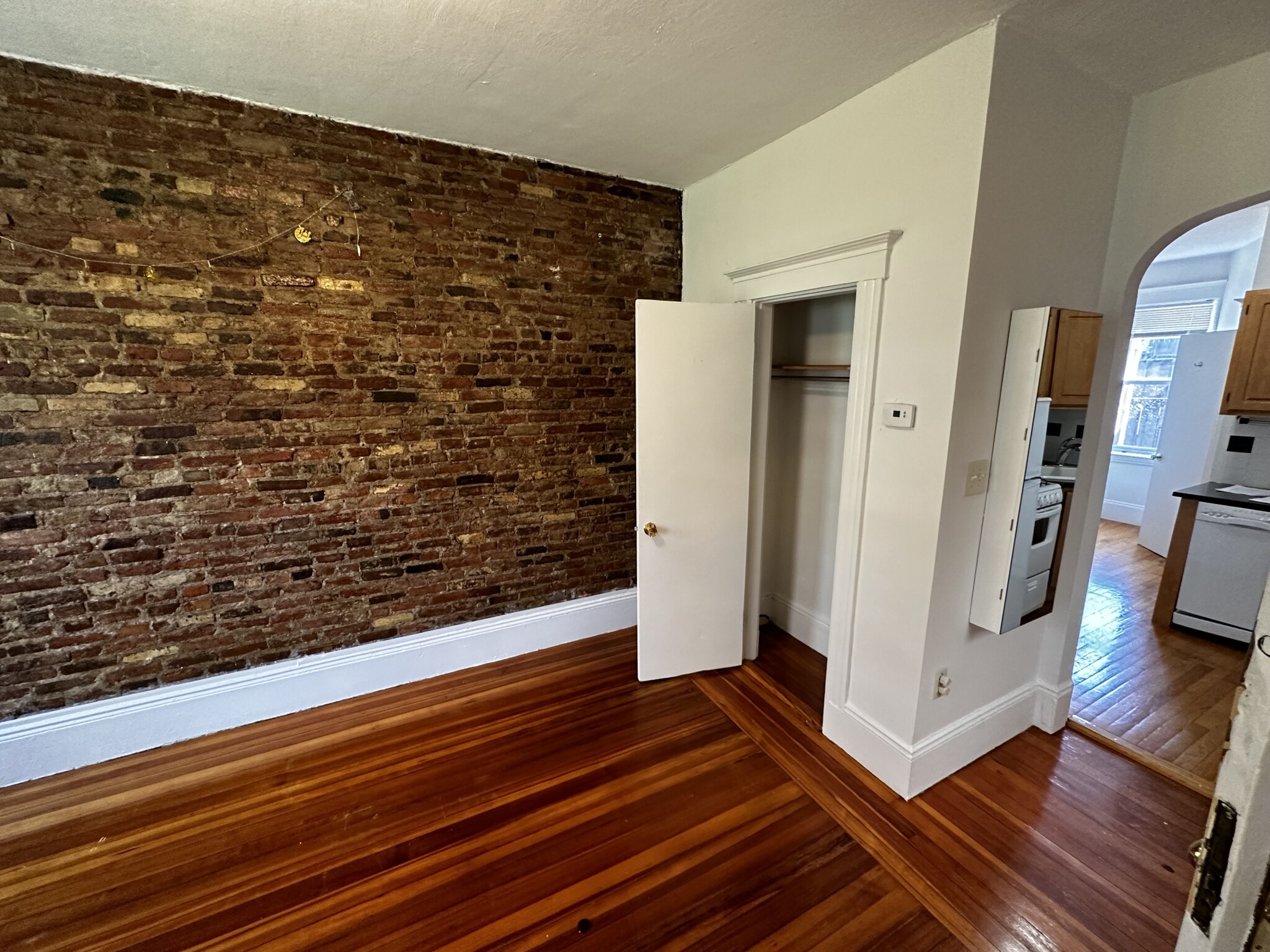 1 bed, 1 bath apartment for rent at 28 Myrtle St Unit 1F, Beacon Hill — photo 5 of 14