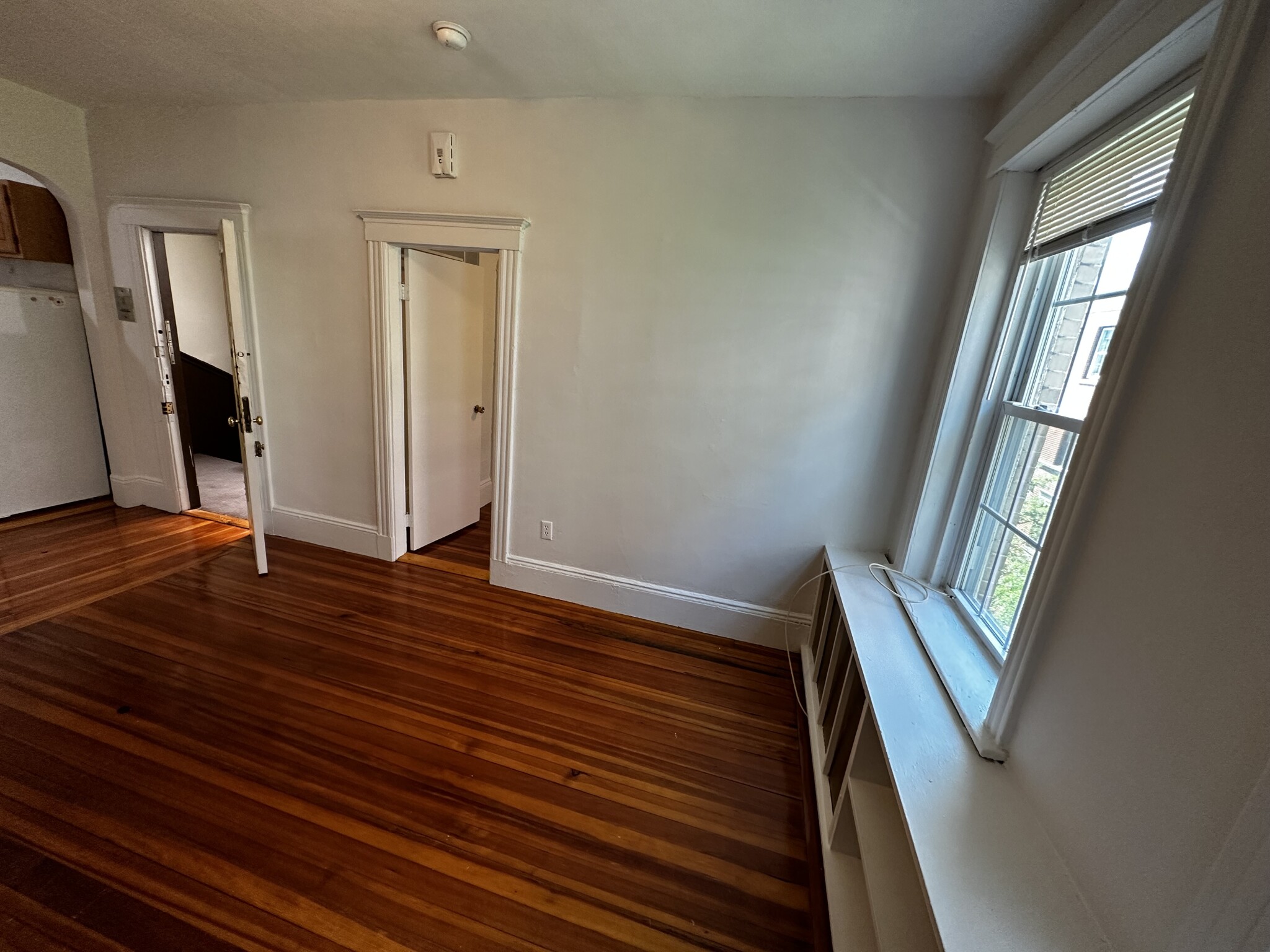 1 bed, 1 bath apartment for rent at 28 Myrtle St Unit 1F, Beacon Hill — photo 9 of 14