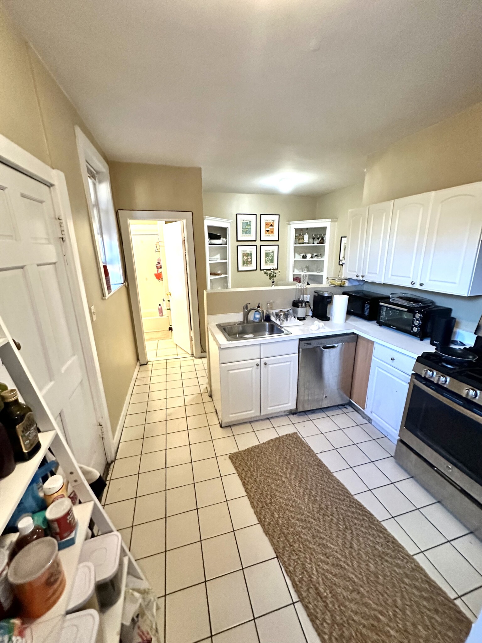 3 bed, 1 bath apartment for rent at 74 Egmont St Unit 5, Coolidge Corner — photo 8 of 15