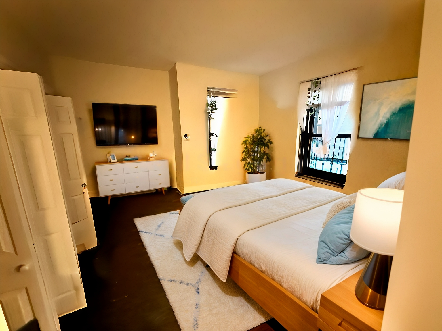 829 Beacon St, Fenway