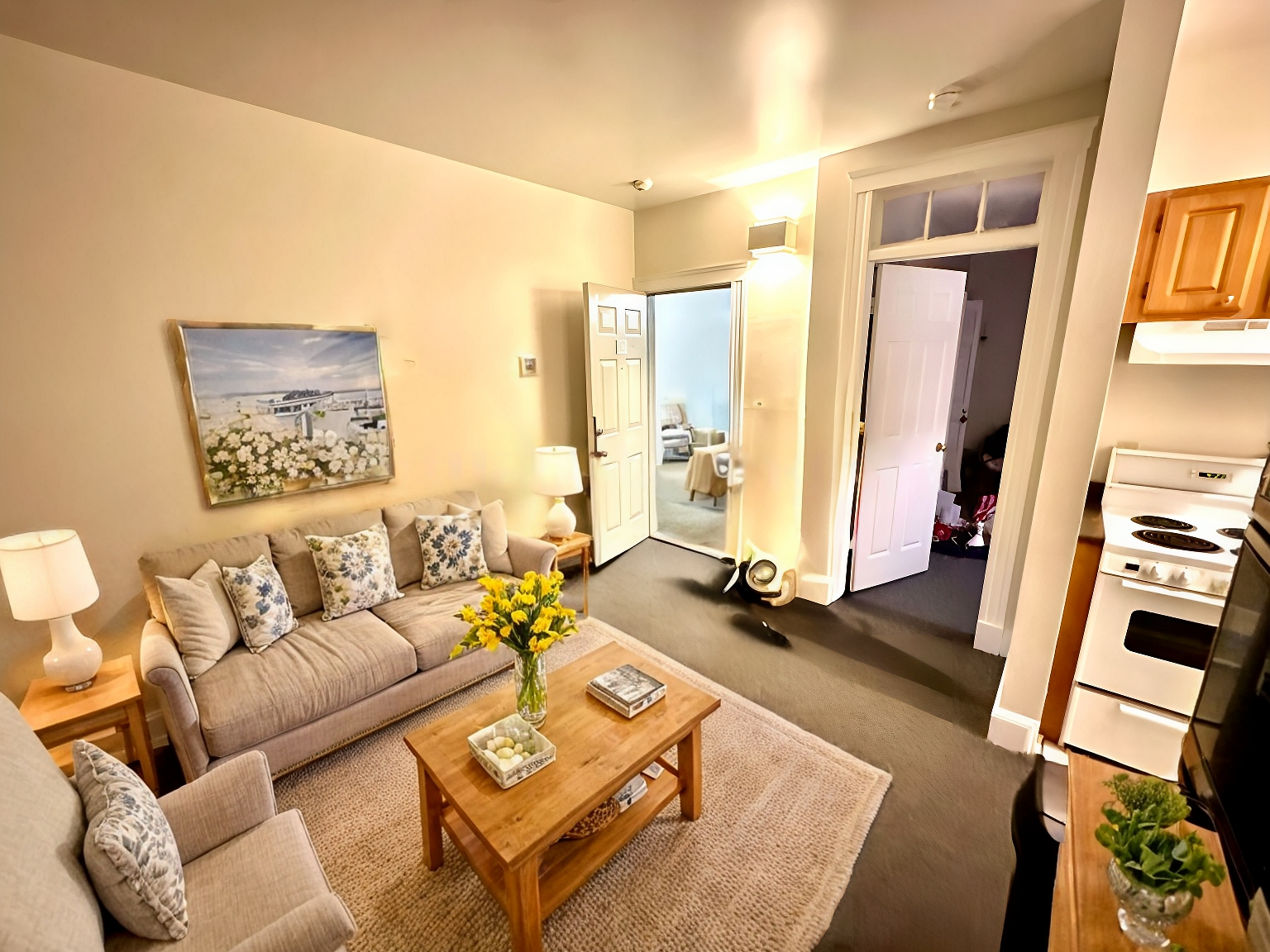 829 Beacon St, Fenway