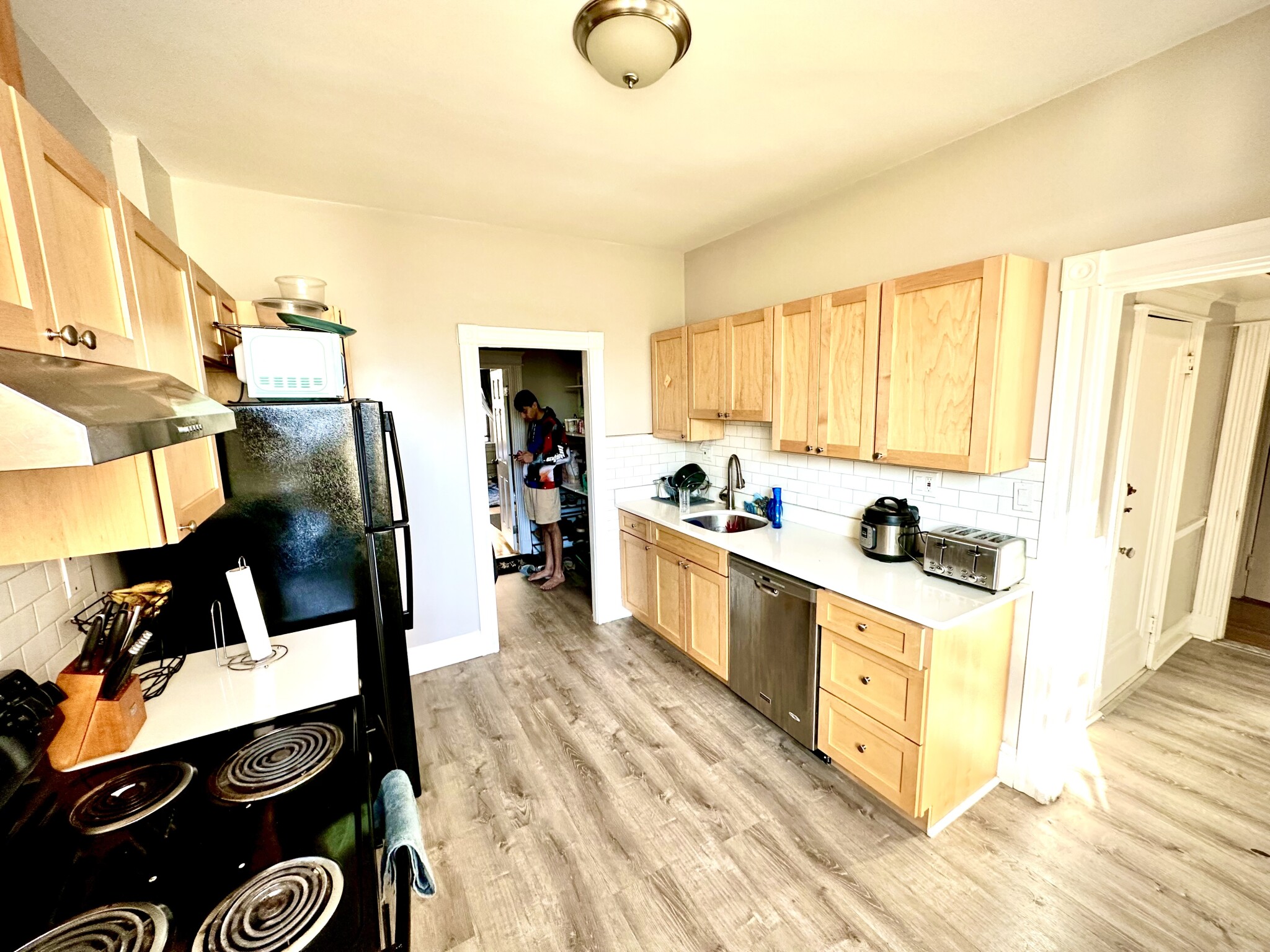 5 bed, 2 bath apartment for rent at 215 Saint Paul St Unit 3, Coolidge Corner — photo 23 of 26