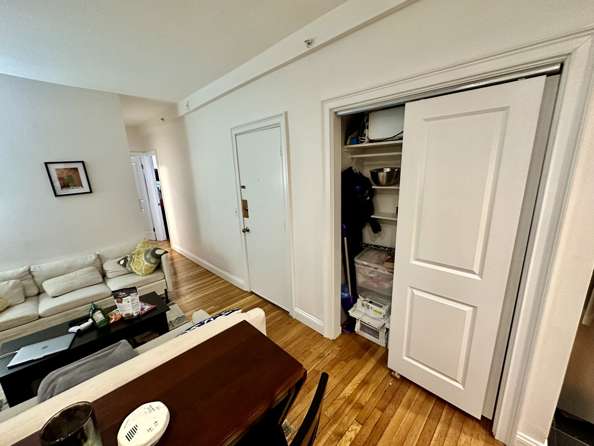 2 bed, 1 bath apartment for rent at 90 West Cedar Unit 2F, Beacon Hill — photo 13 of 16