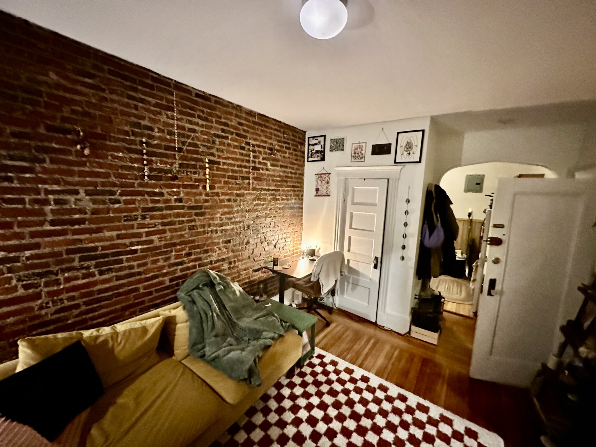 28 Myrtle, Beacon Hill