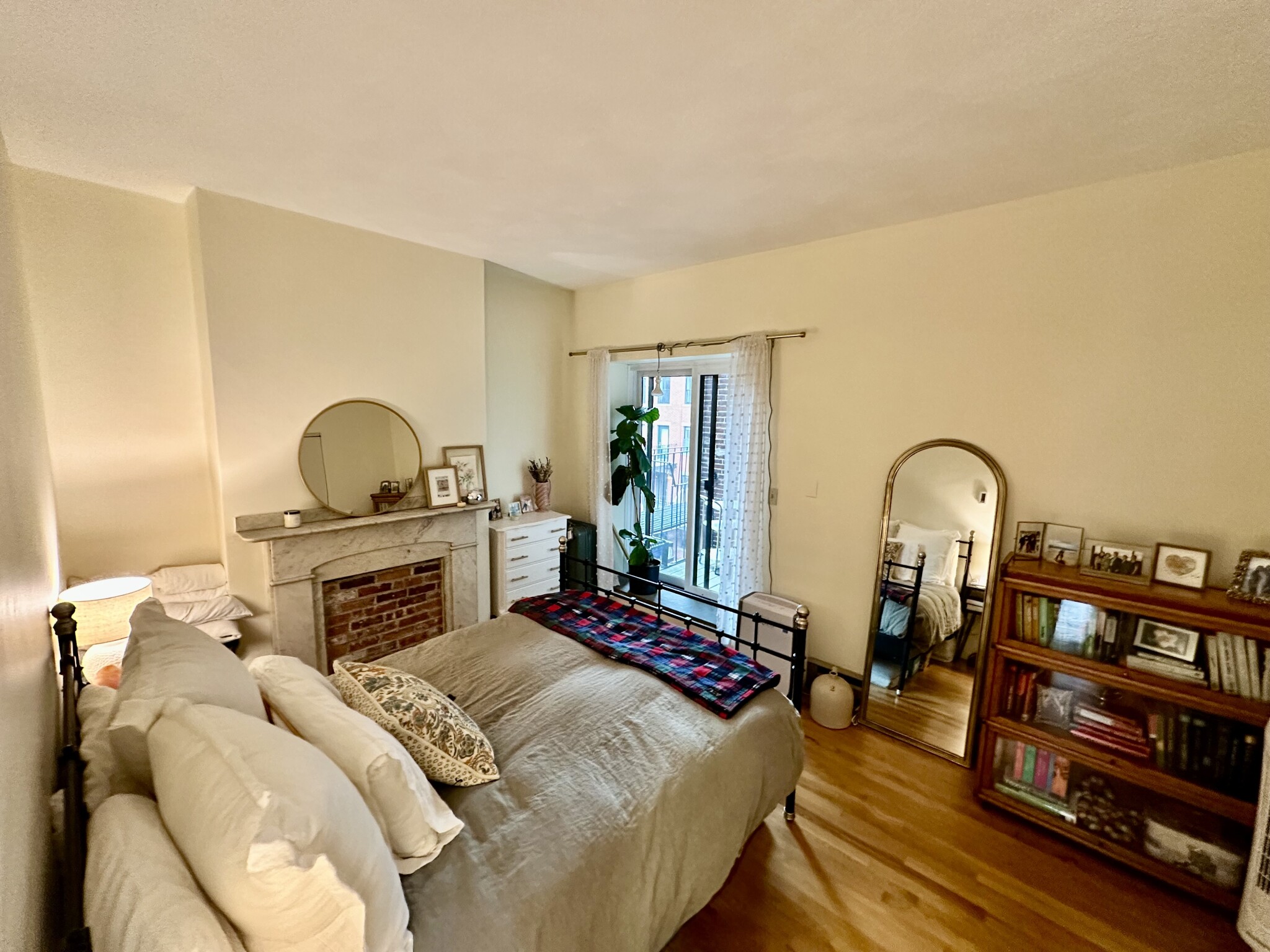 3 Worcester Sq, South End