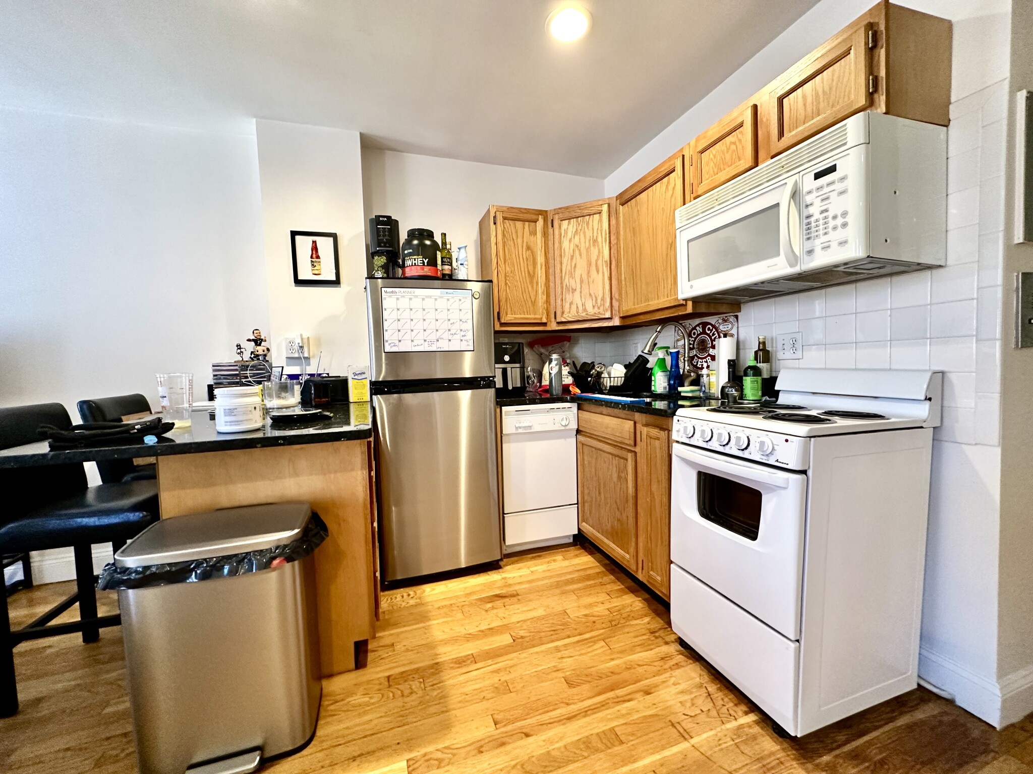 1 bed, 1 bath apartment for rent at 92 West Cedar St Unit 5F, Beacon Hill — photo 3 of 17