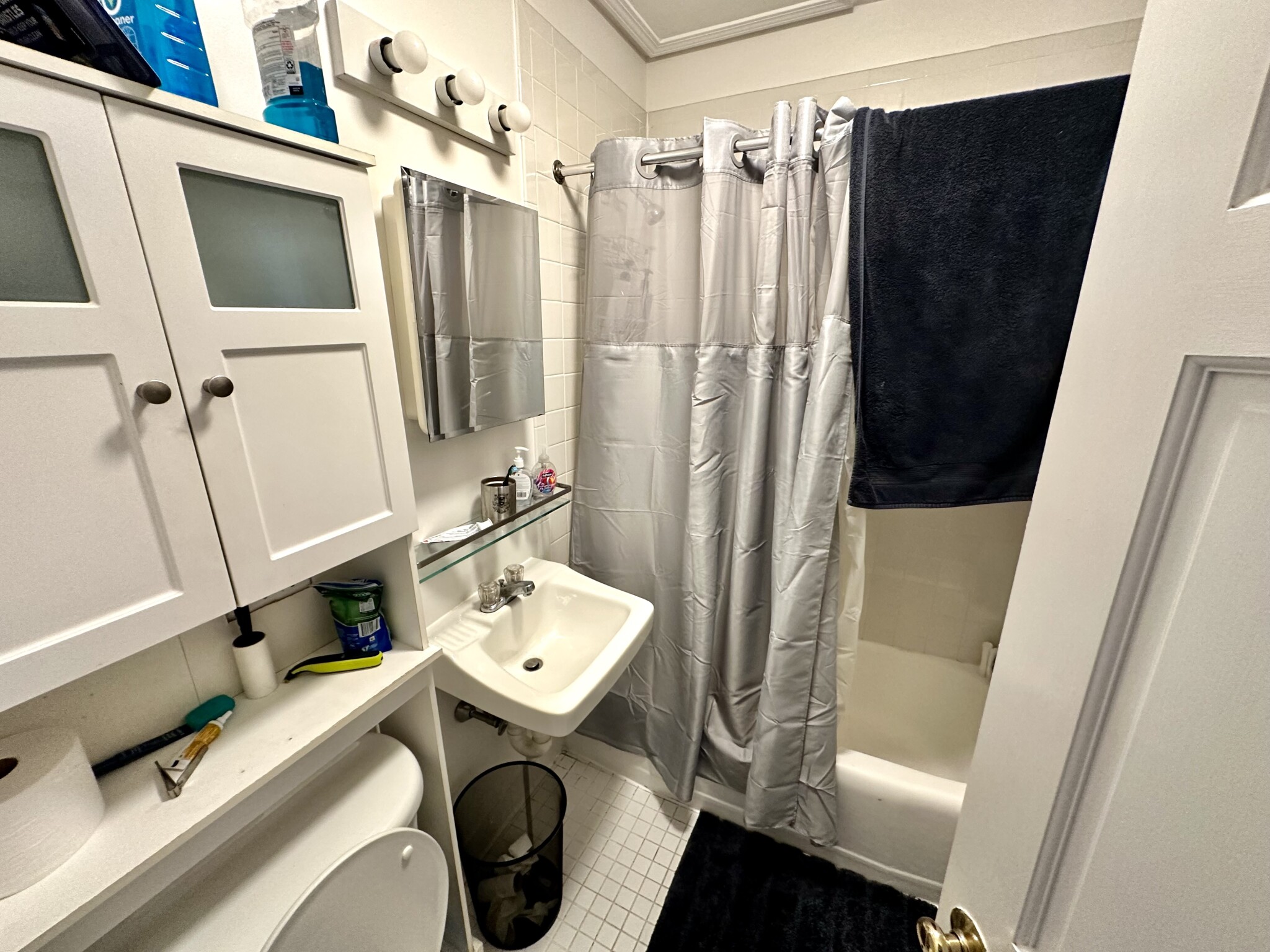 1 bed, 1 bath apartment for rent at 92 West Cedar St Unit 5F, Beacon Hill — photo 9 of 17