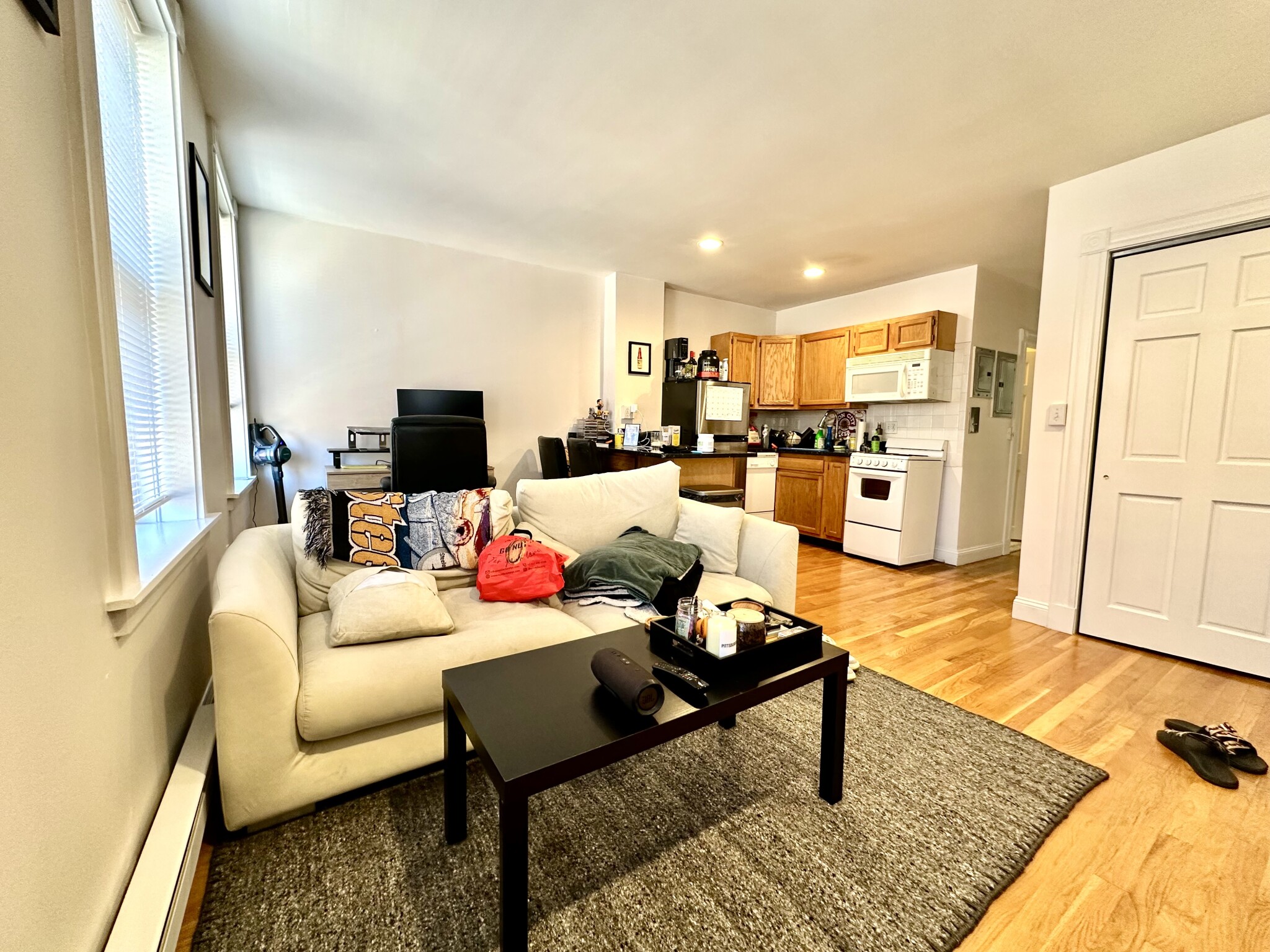 1 bed, 1 bath apartment for rent at 92 West Cedar St Unit 5F, Beacon Hill — photo 16 of 17