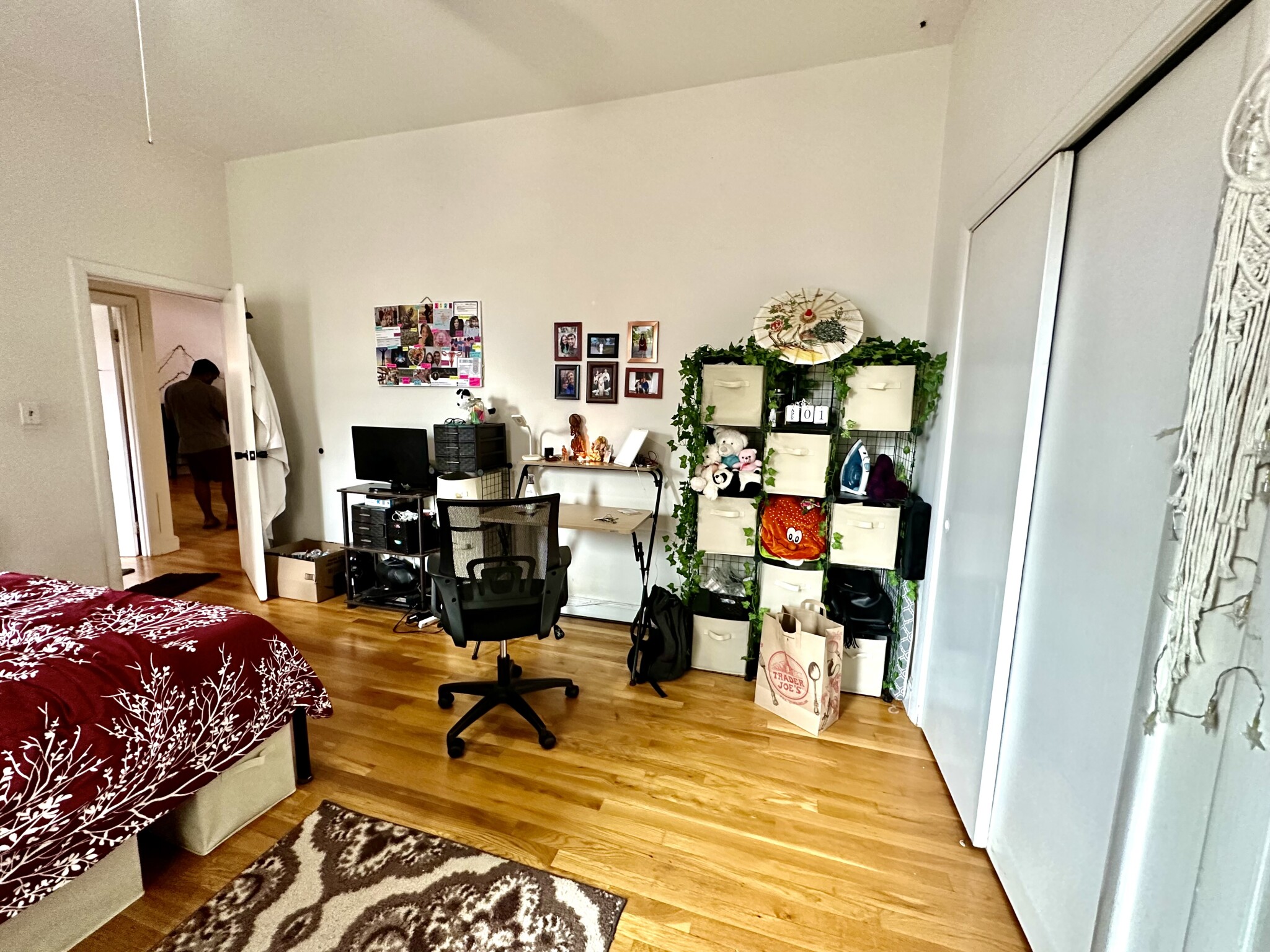 52 Parkman St, North Brookline