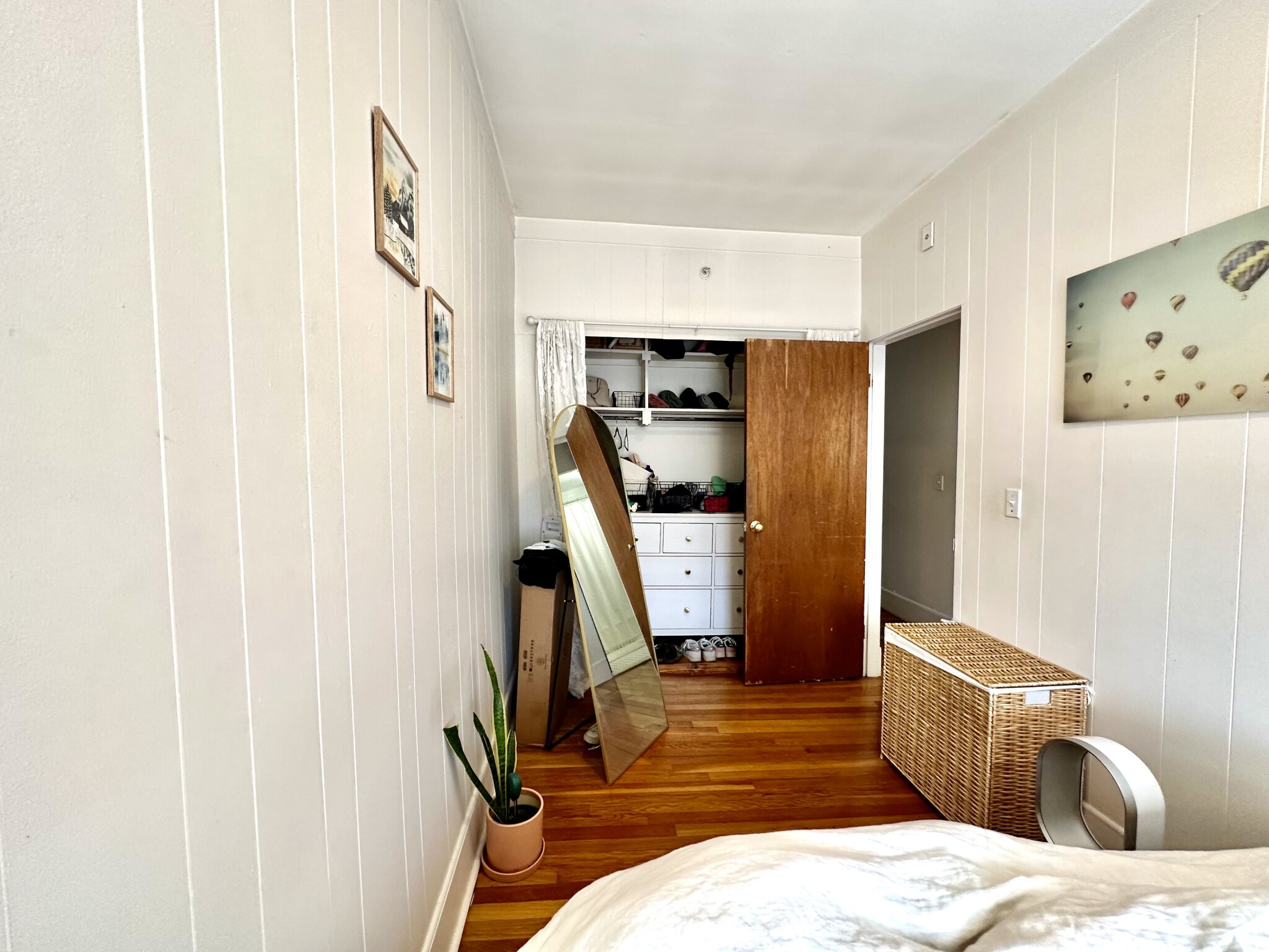 90 West Cedar, Beacon Hill