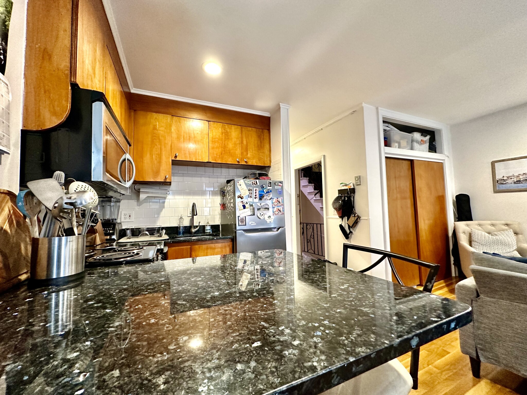 92 West Cedar, Beacon Hill