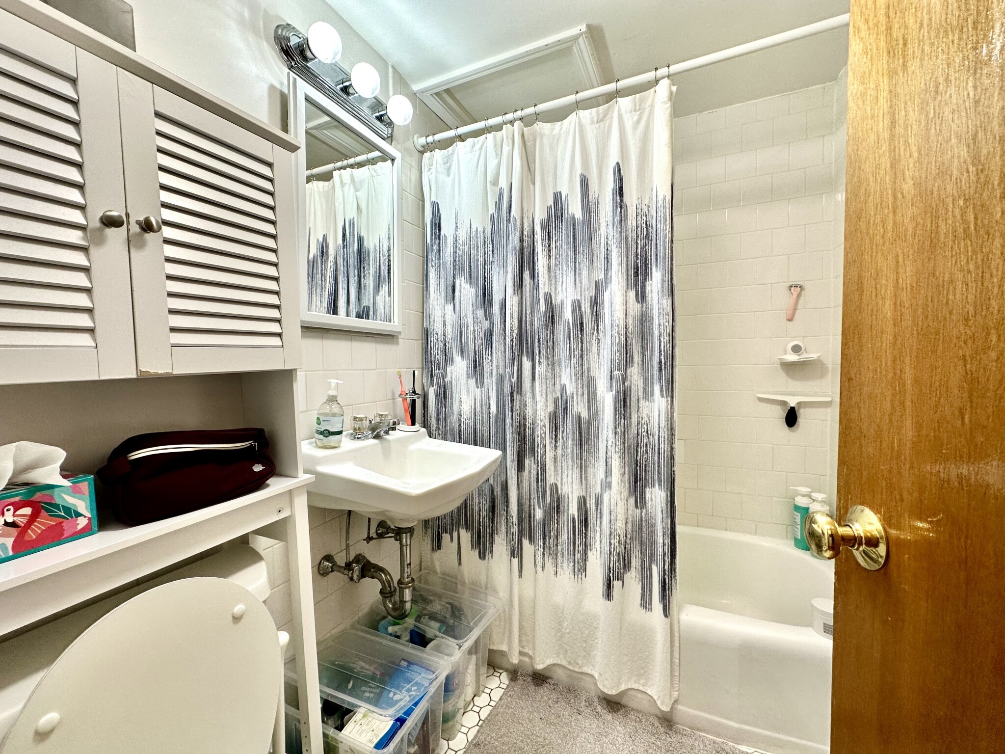 92 West Cedar, Beacon Hill