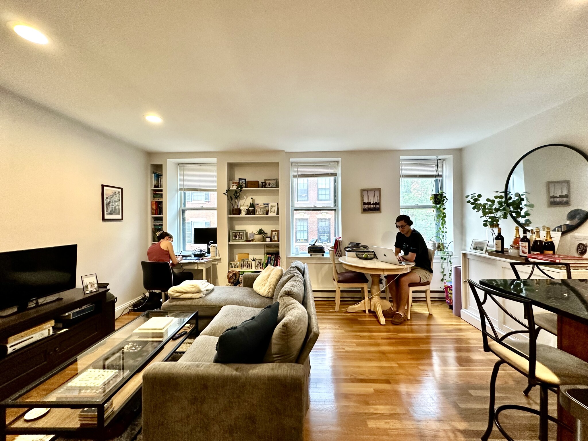 92 West Cedar, Beacon Hill