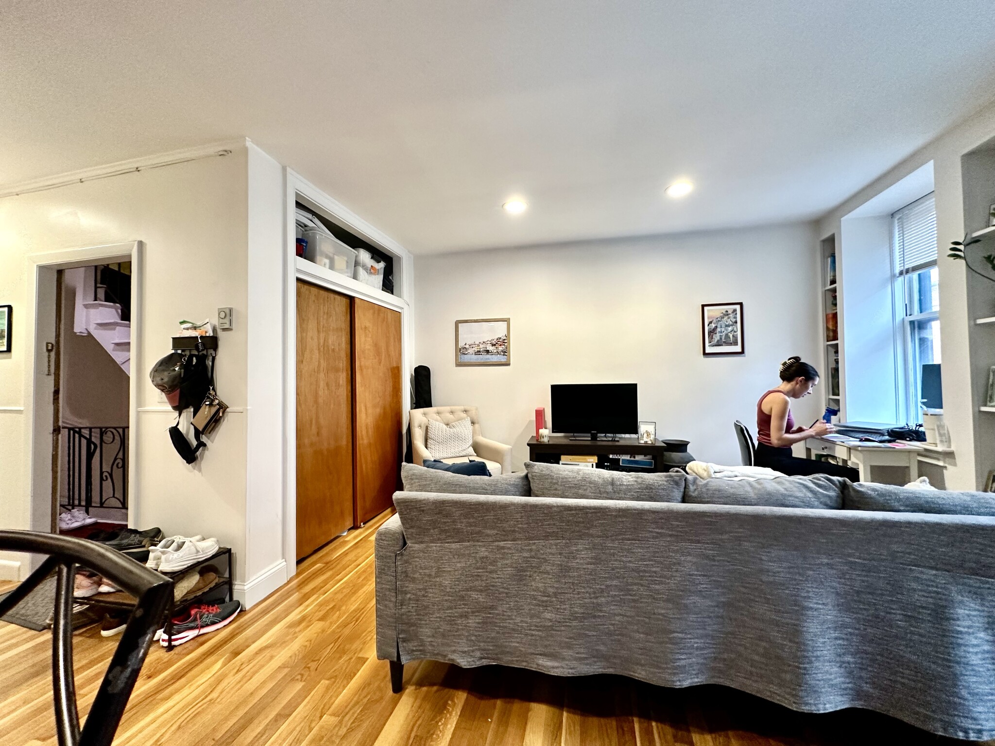 92 West Cedar, Beacon Hill