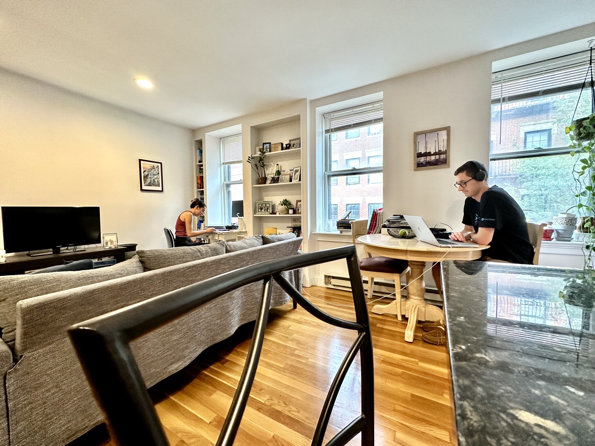 92 West Cedar, Beacon Hill