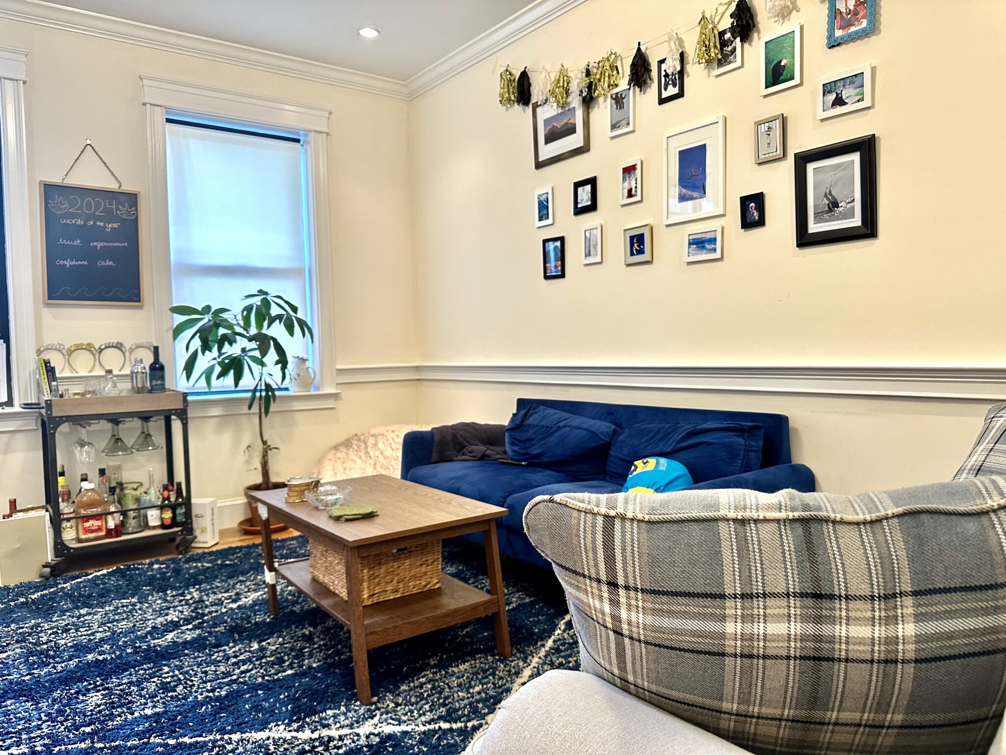 4 bed, 2 bath apartment for rent at 27 Glenville Ave Unit 4, Allston — photo 12 of 23