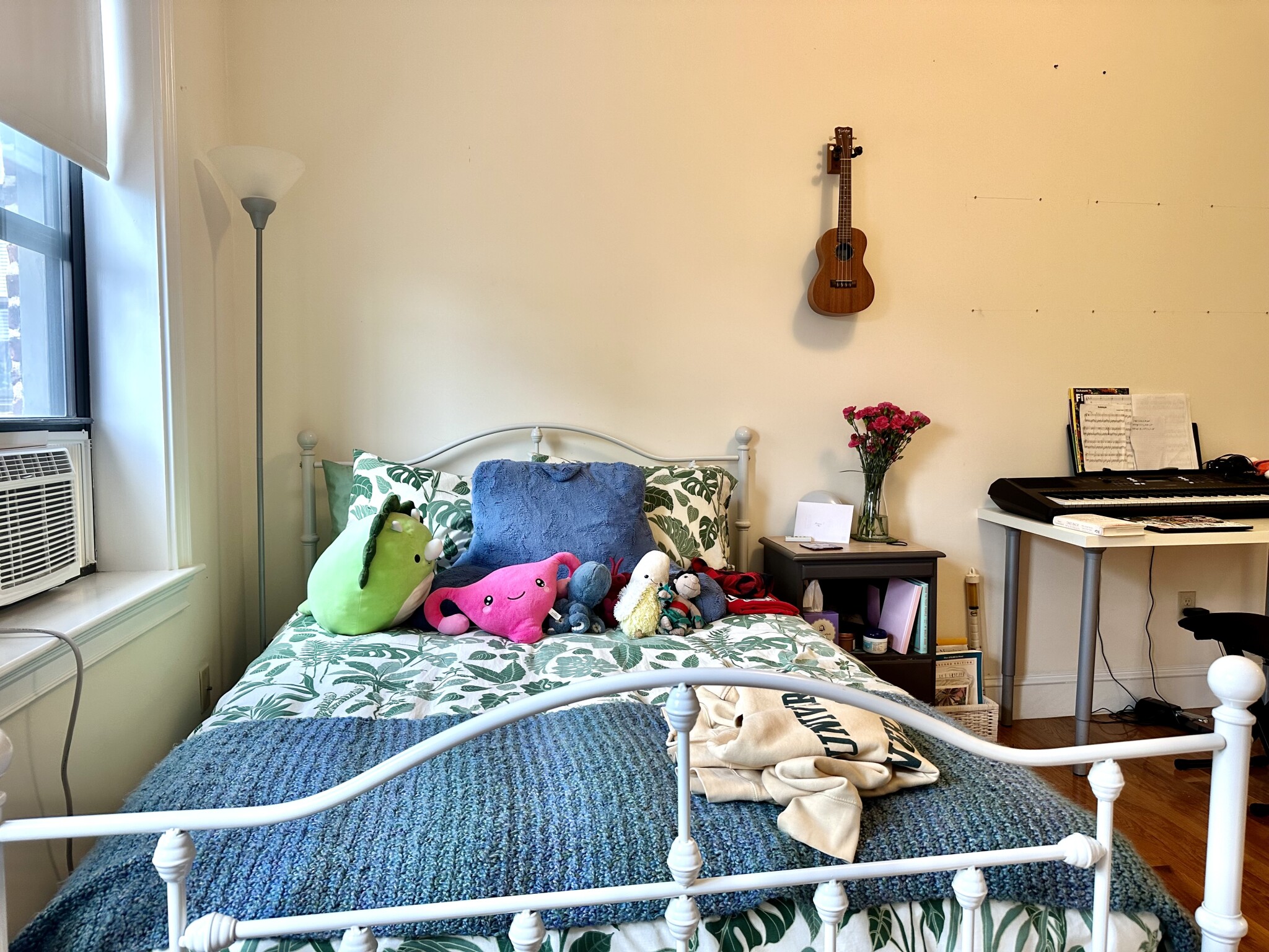 4 bed, 2 bath apartment for rent at 27 Glenville Ave Unit 4, Allston — photo 22 of 23