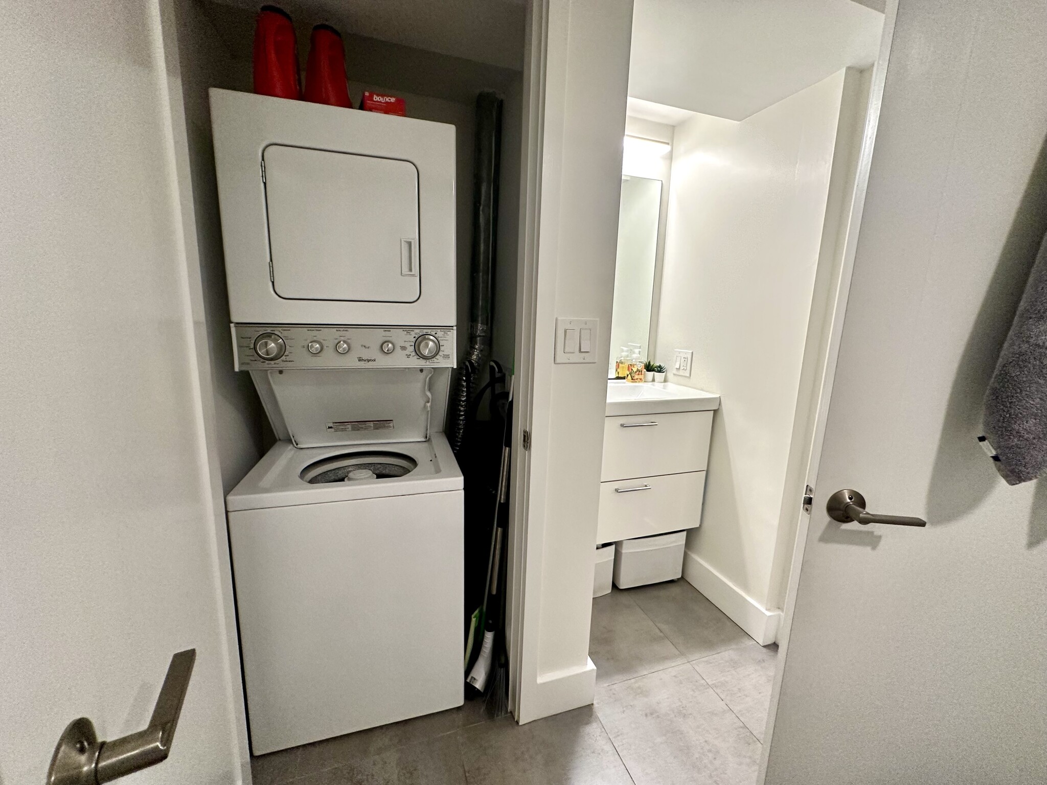 2 bed, 1 bath apartment for rent at 54 Garden St Unit A, Beacon Hill — photo 2 of 16