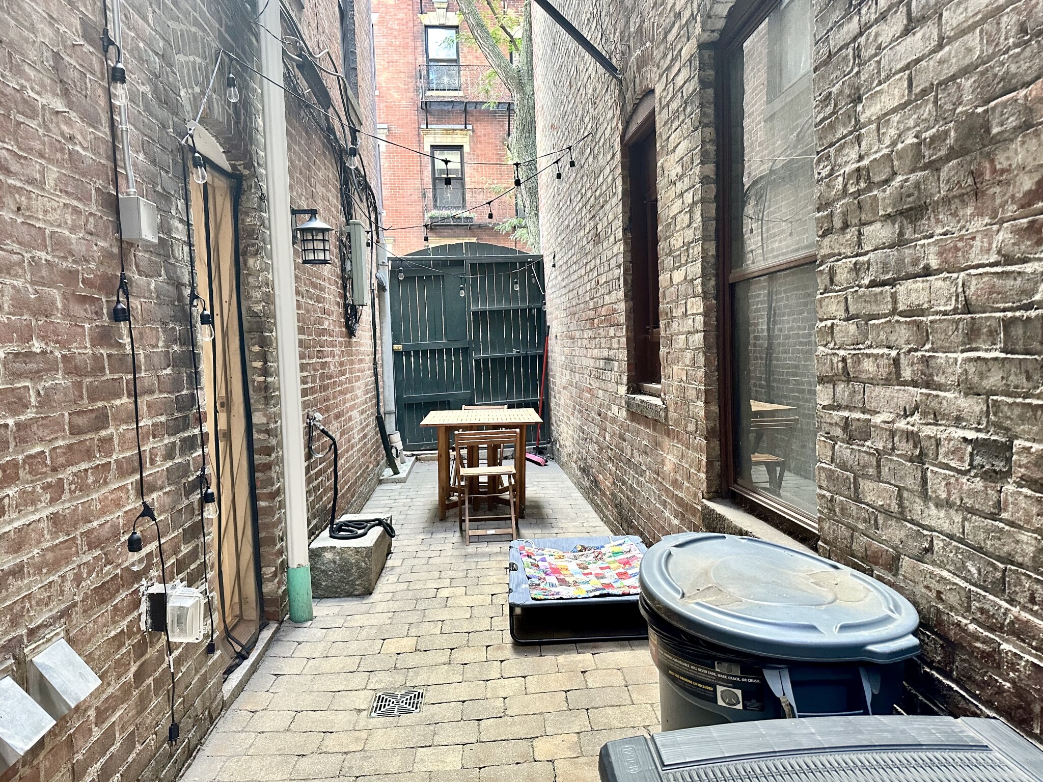 2 bed, 1 bath apartment for rent at 54 Garden St Unit A, Beacon Hill — photo 13 of 16