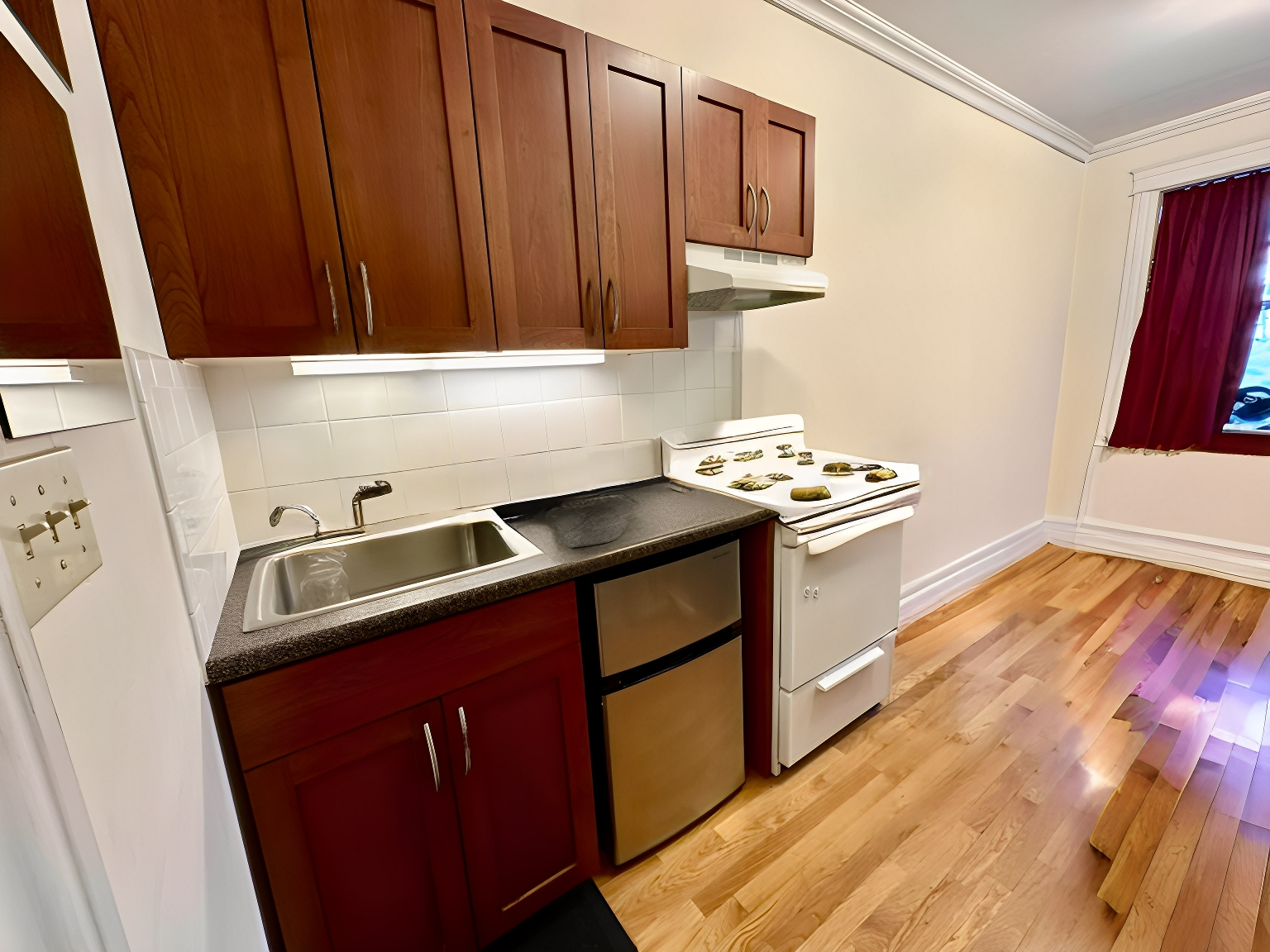 871 Beacon St, Fenway