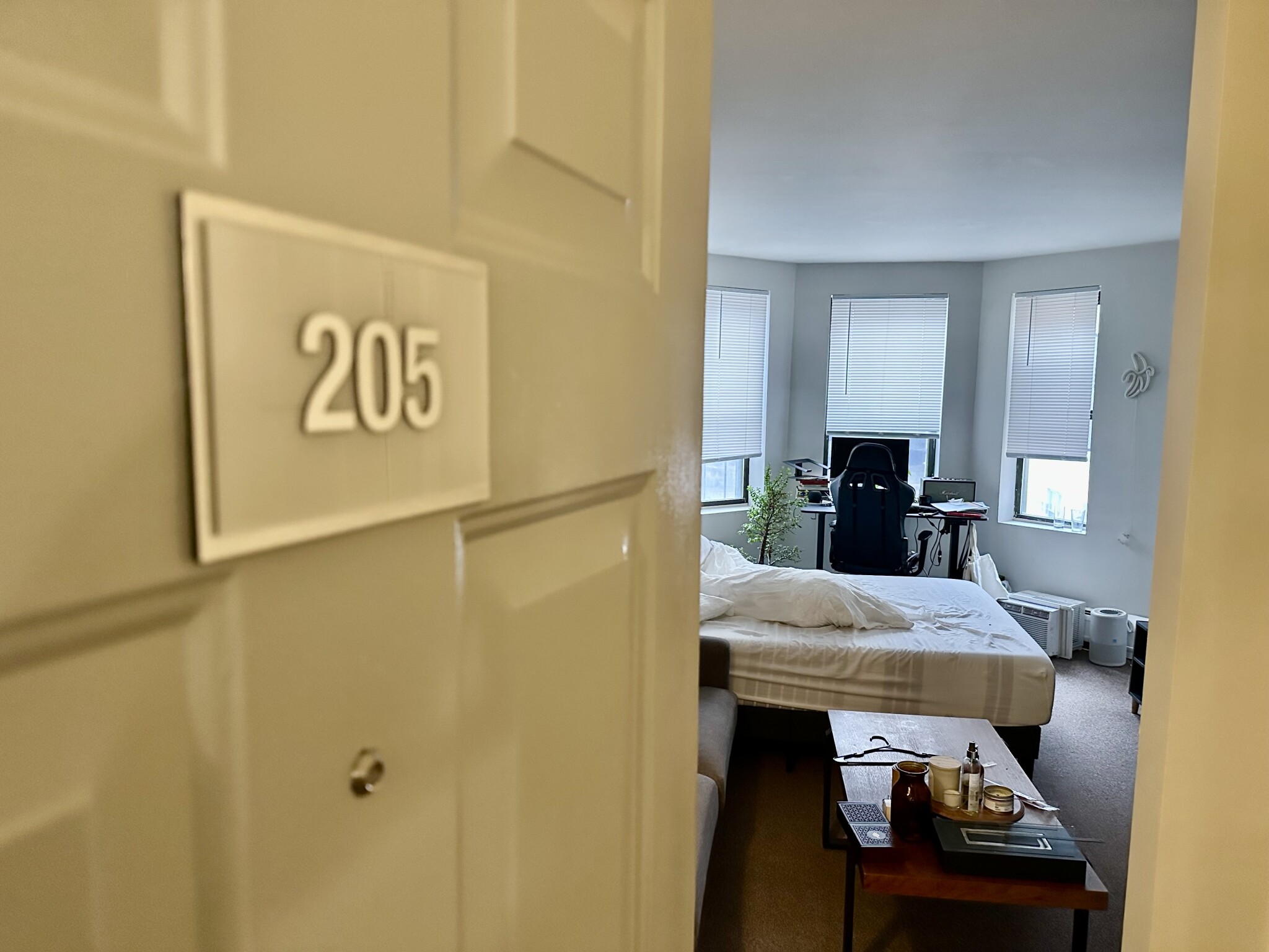 833 Beacon St, Fenway