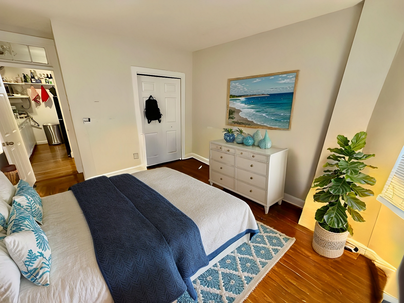 833 Beacon St, Fenway