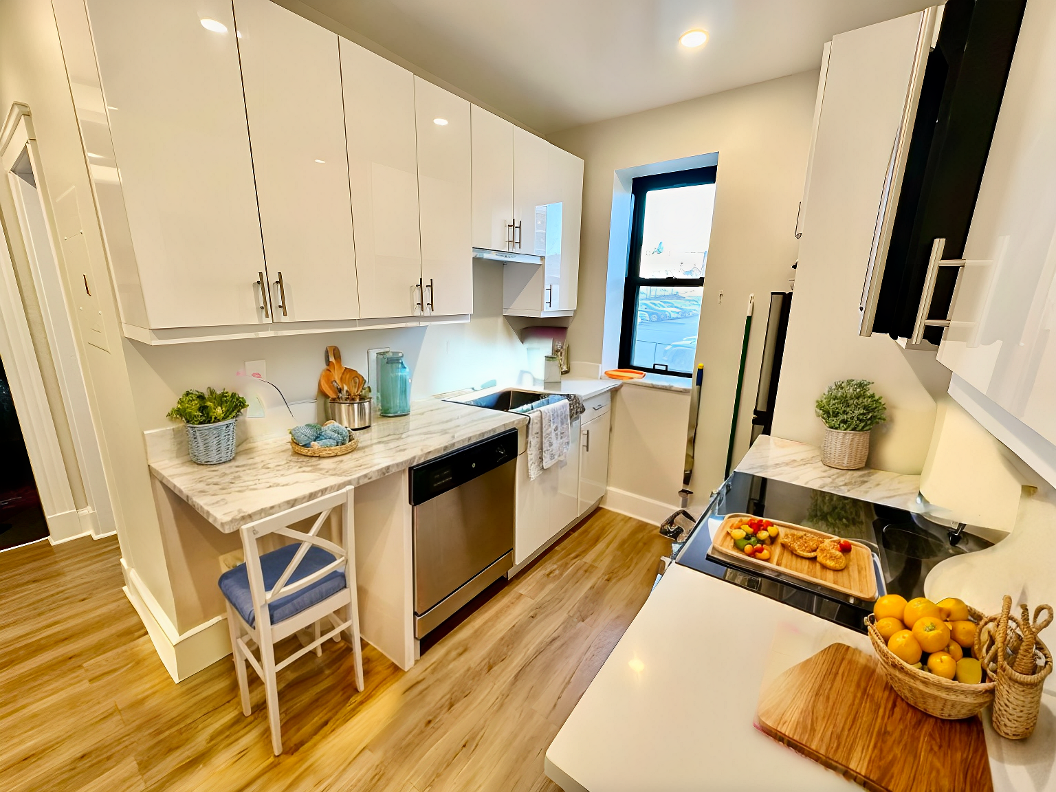 829 Beacon St, Fenway