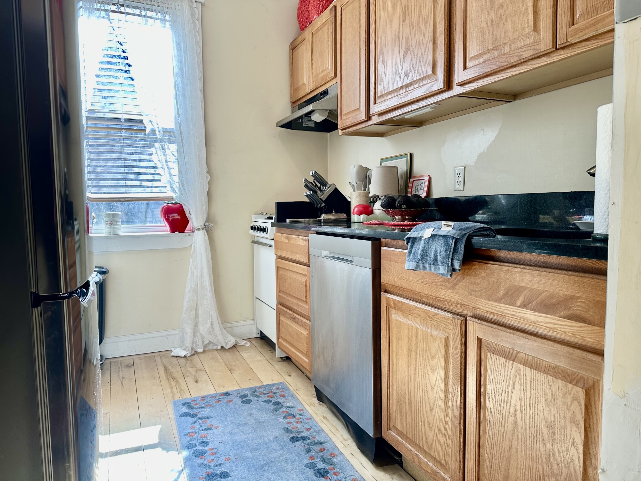 108 Myrtle, Beacon Hill