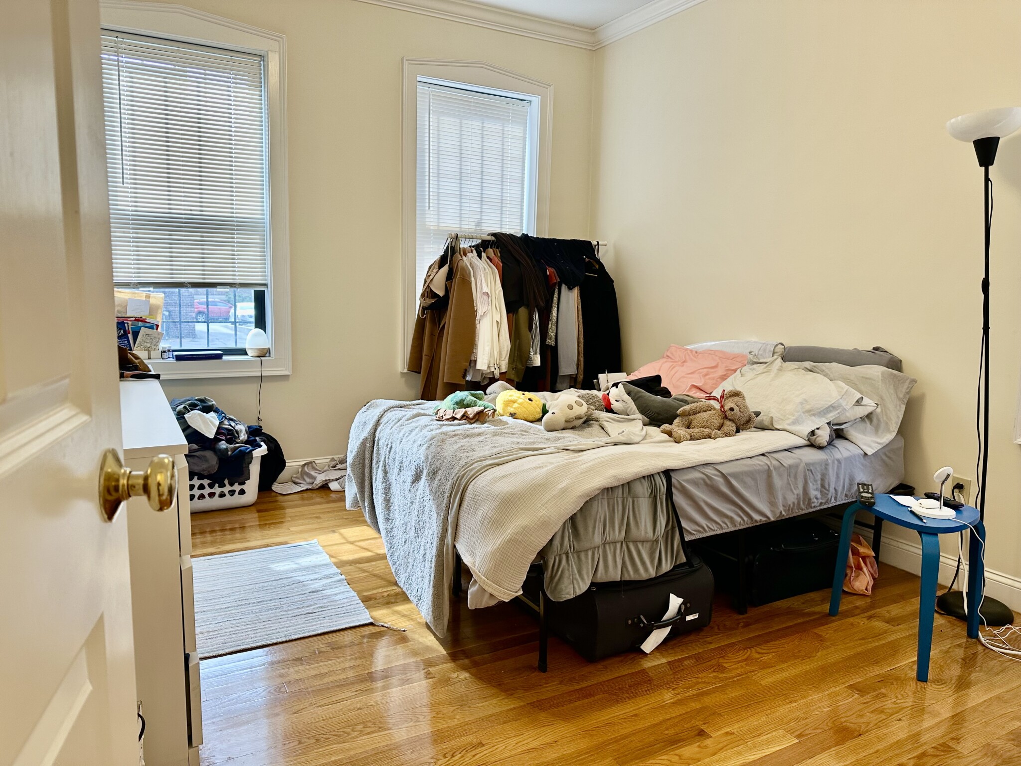 4 Park Vale Ave, Allston