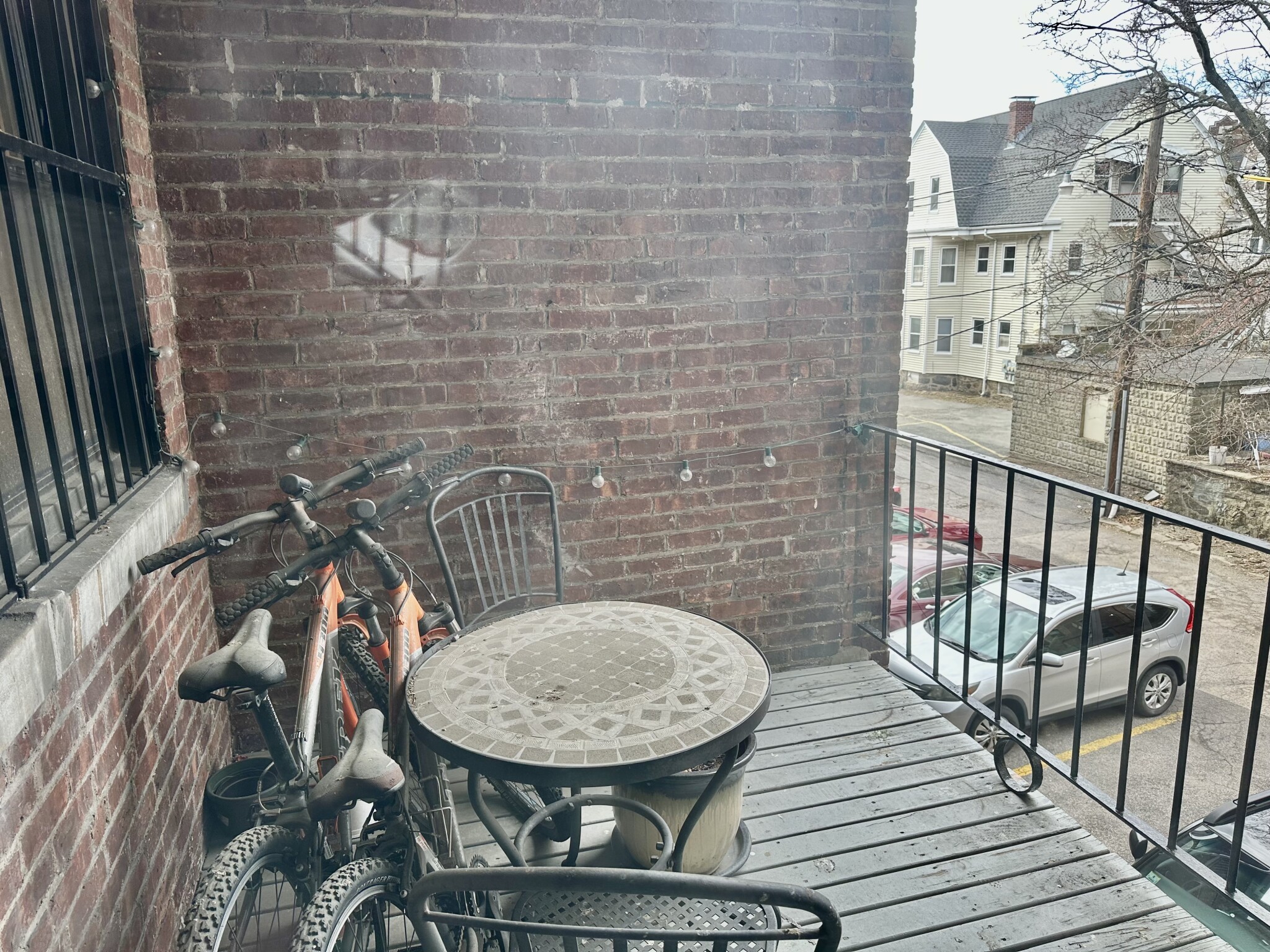 4 Park Vale Ave, Allston