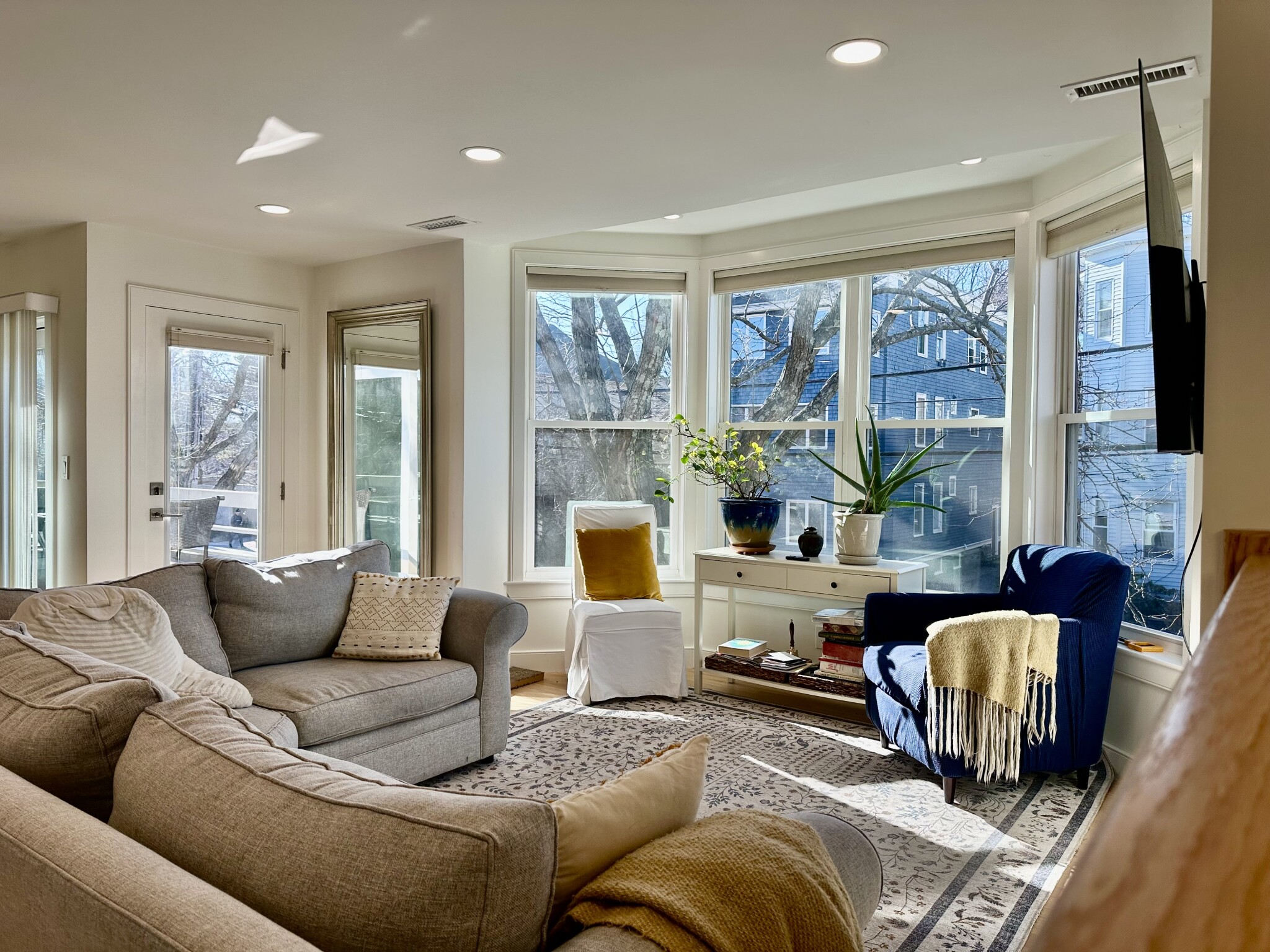 284 Sidney St, Cambridgeport