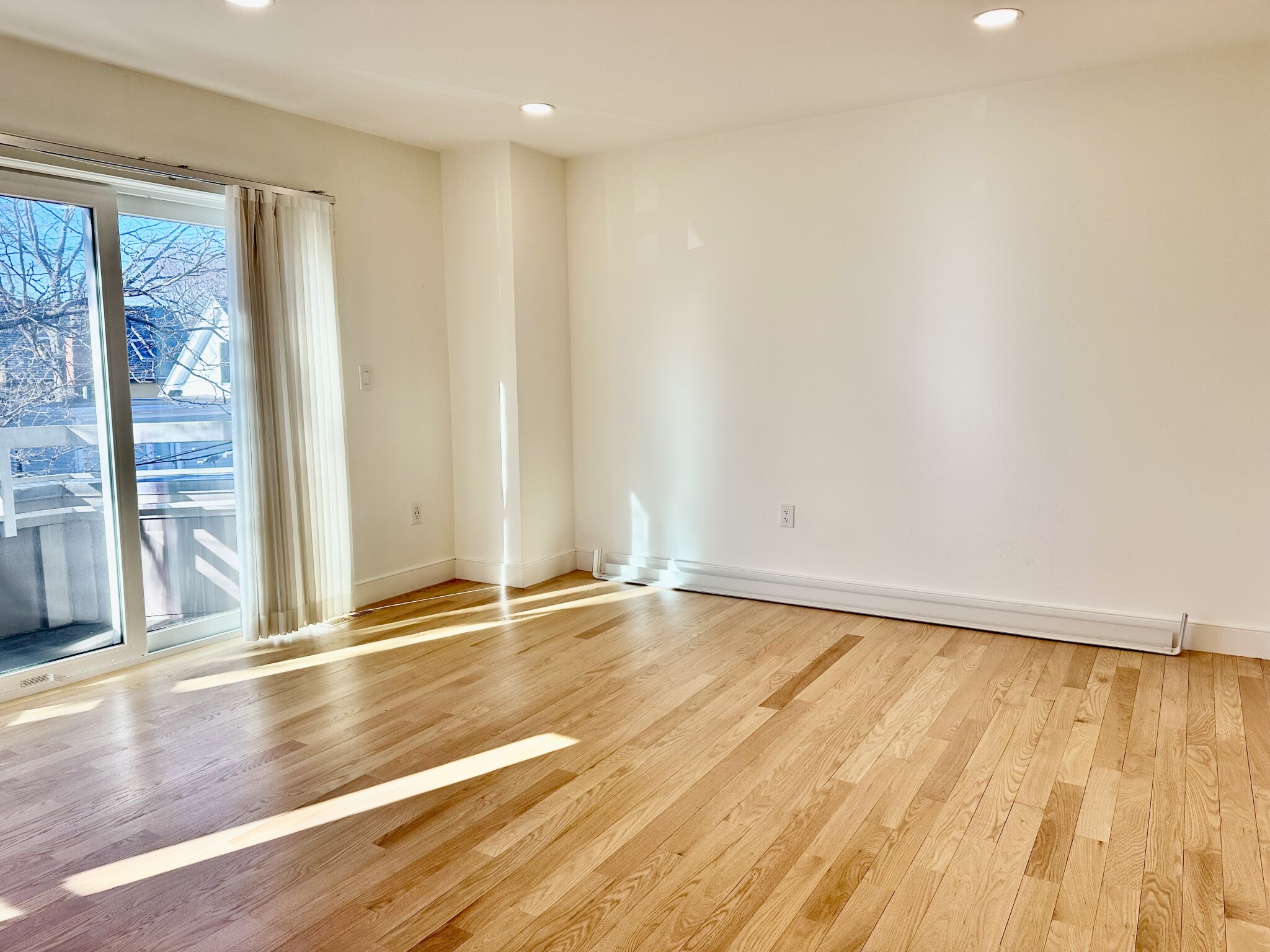 284 Sidney St, Cambridgeport