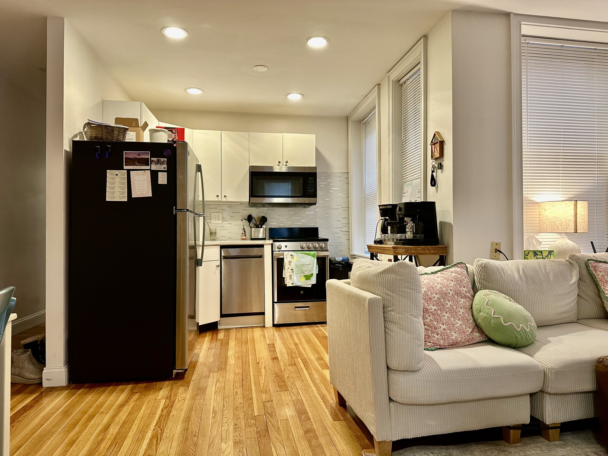 92 W Cedar, Beacon Hill