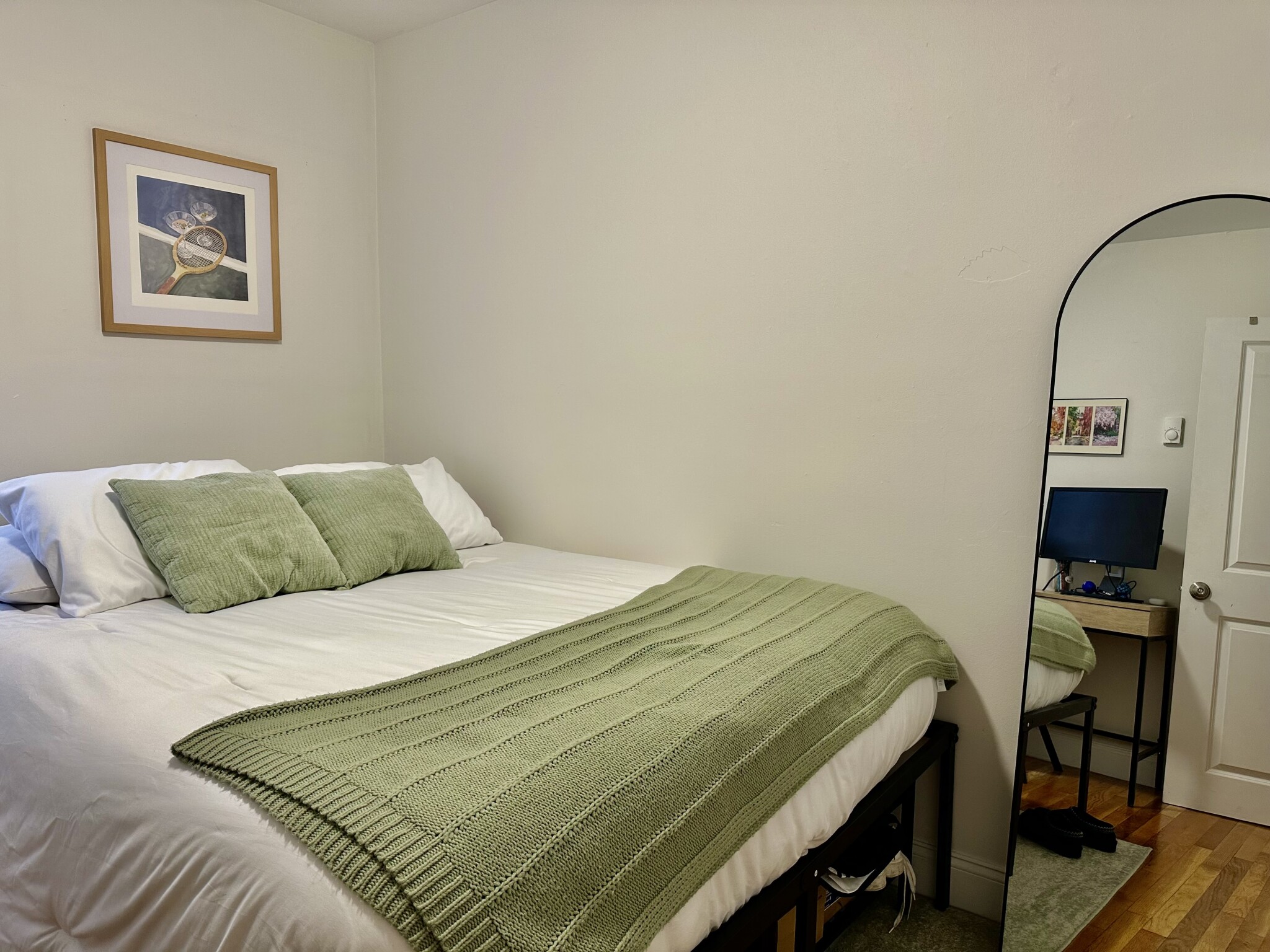 92 W Cedar, Beacon Hill