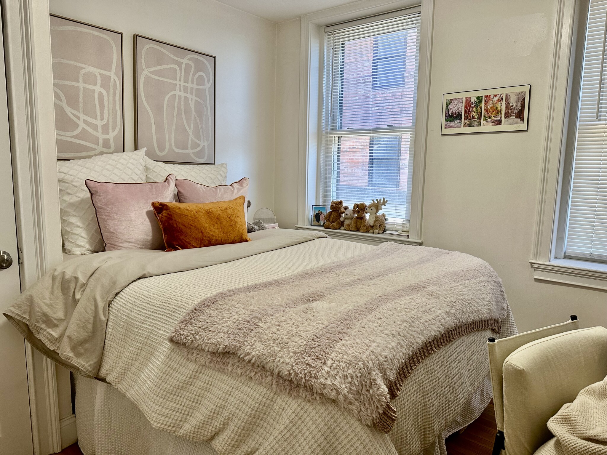 92 W Cedar, Beacon Hill