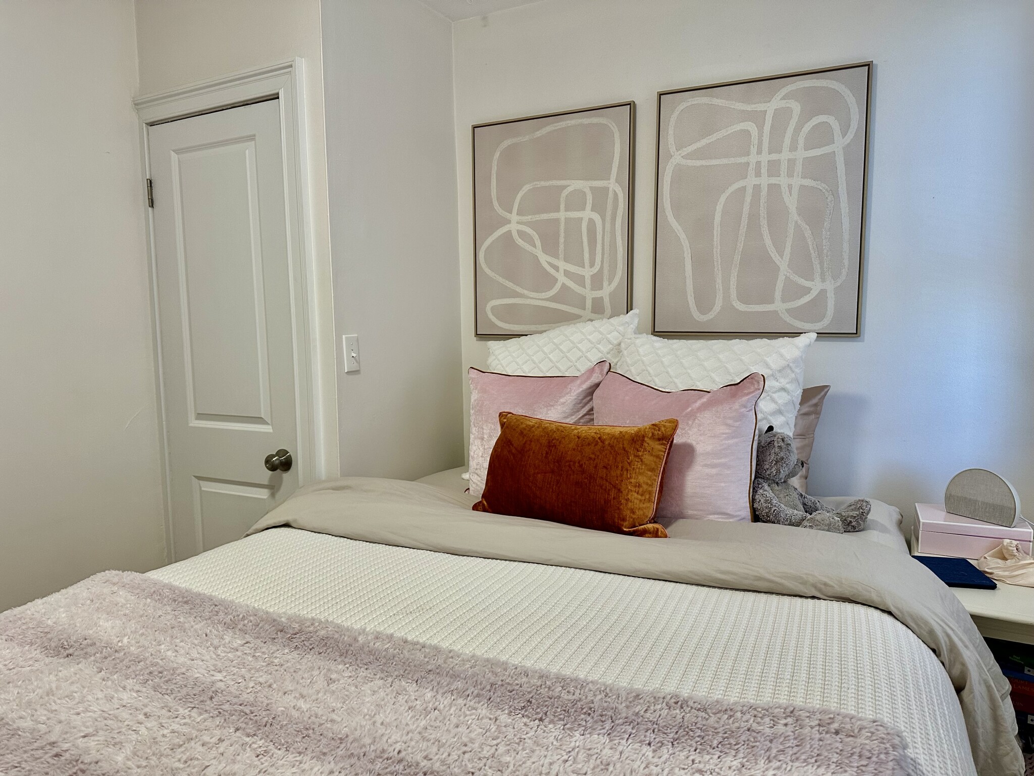 92 W Cedar, Beacon Hill