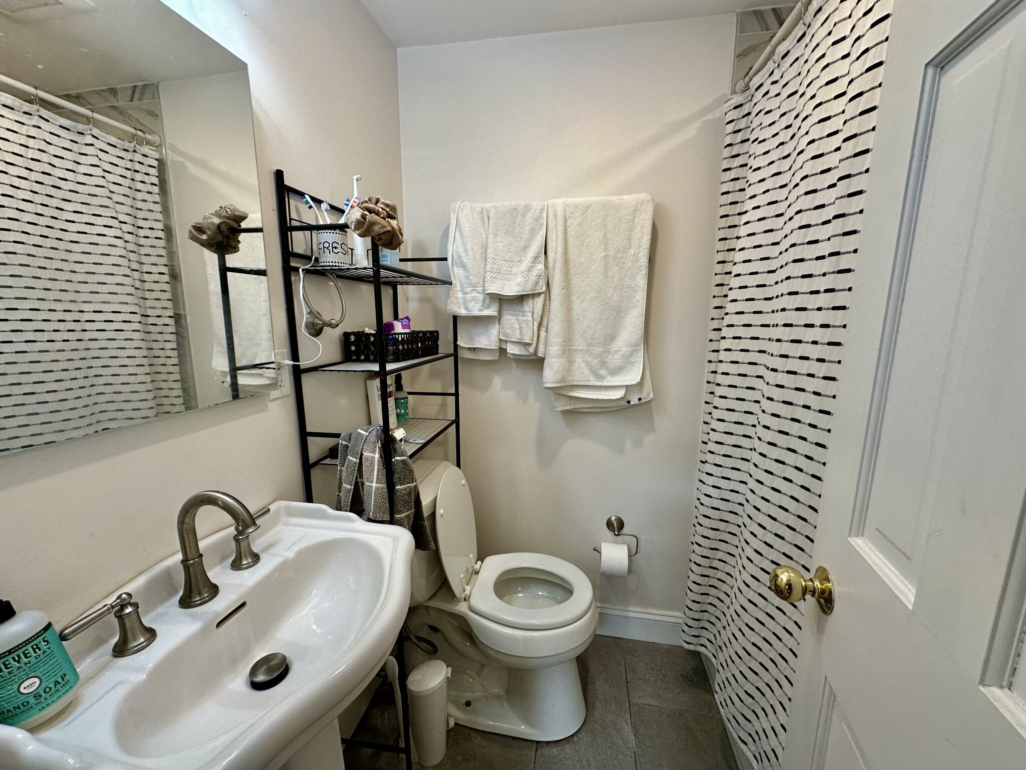 90A W Cedar, Beacon Hill