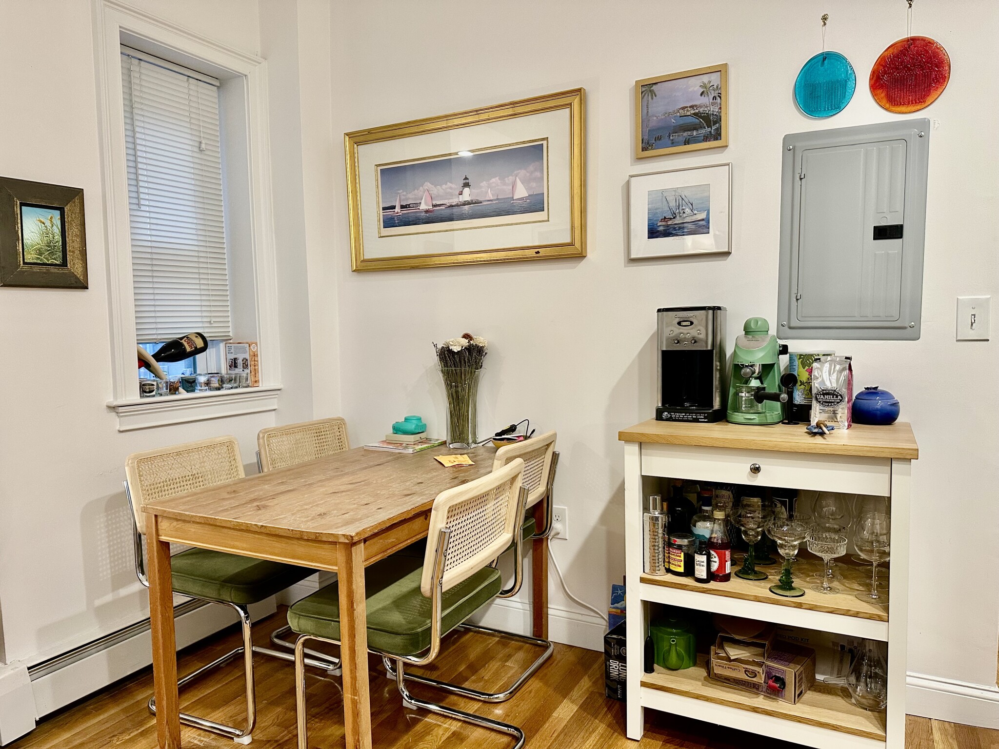 90 W Cedar, Beacon Hill