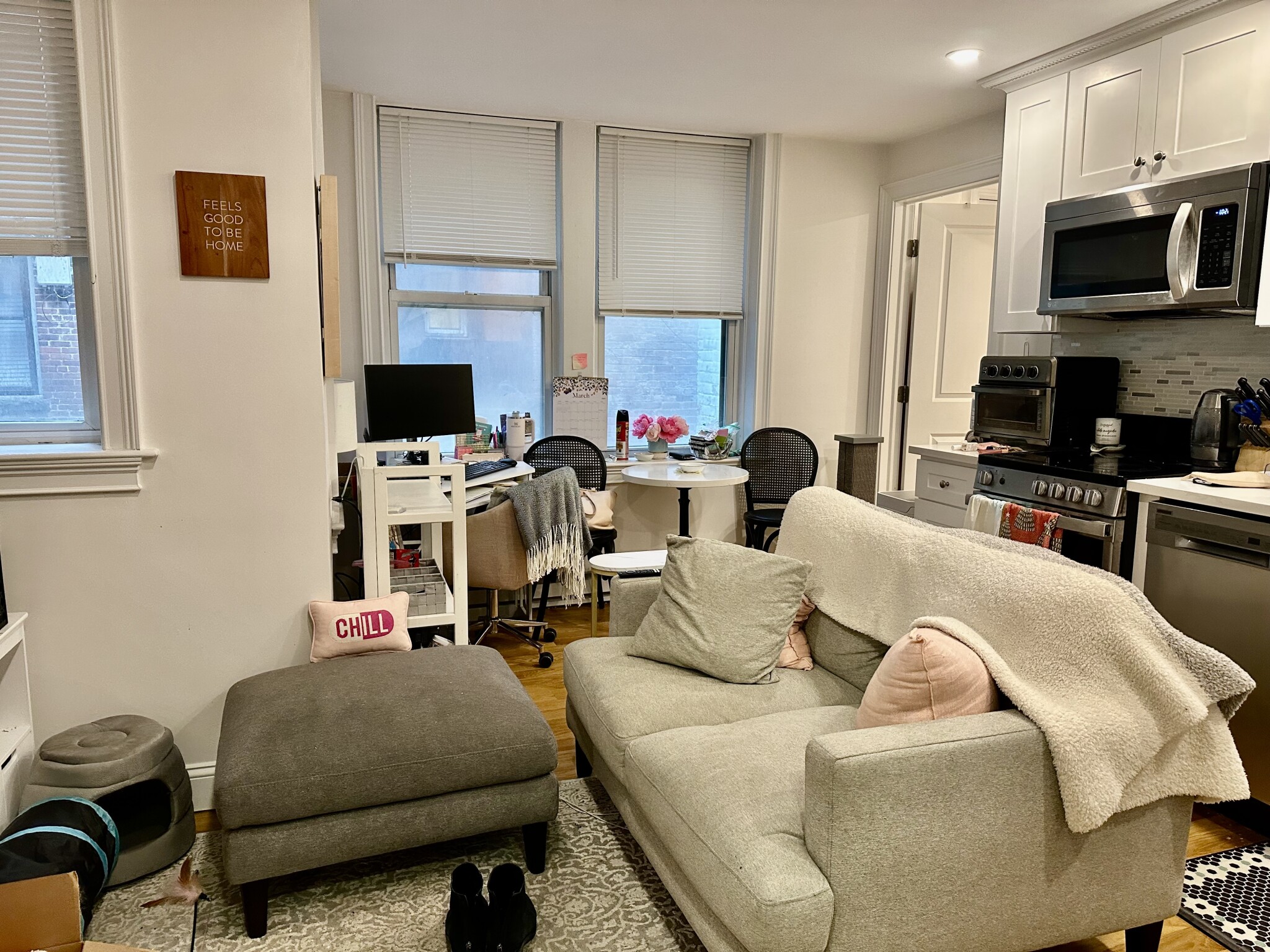 92 West Cedar, Beacon Hill