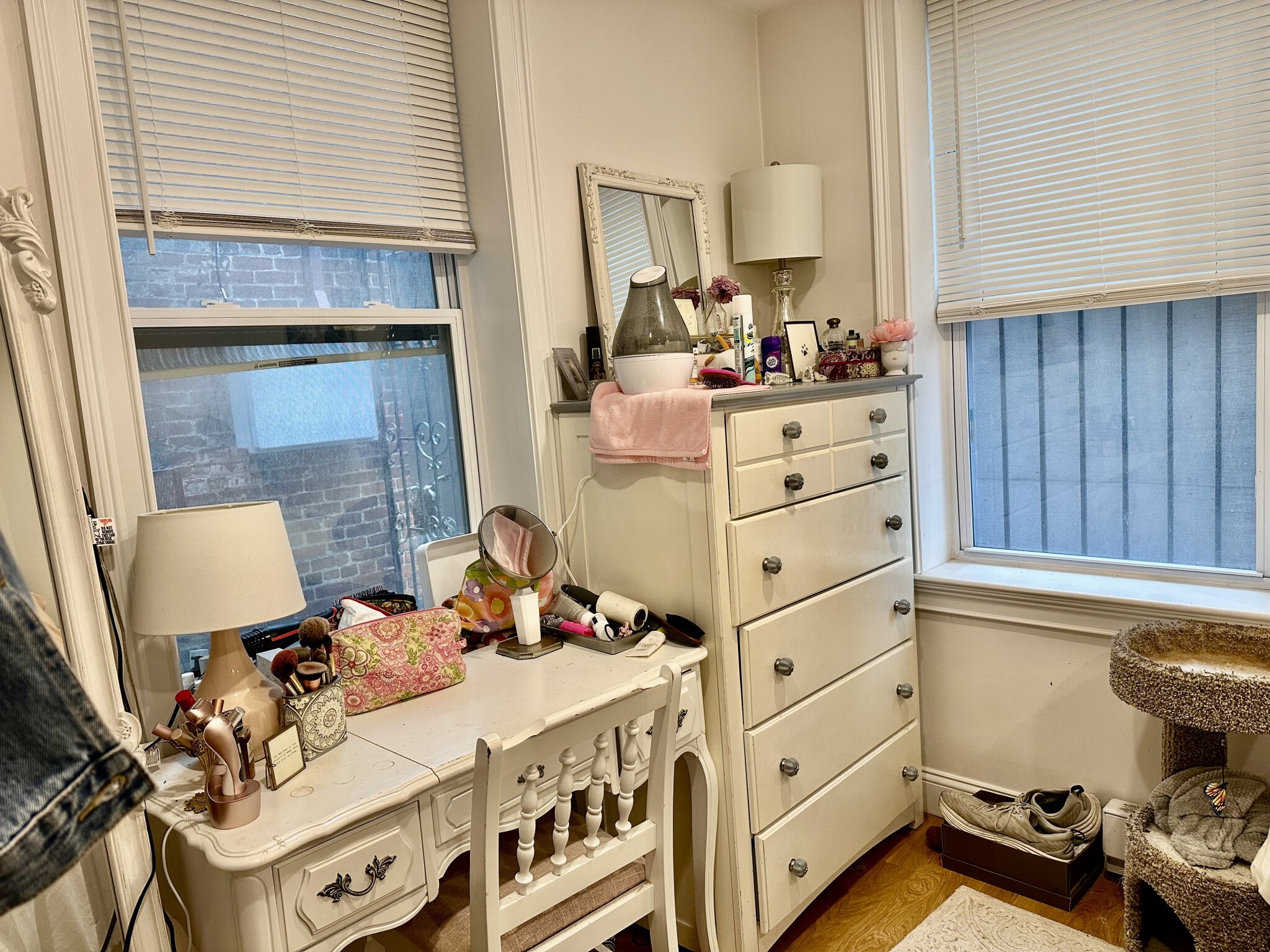 92 West Cedar, Beacon Hill