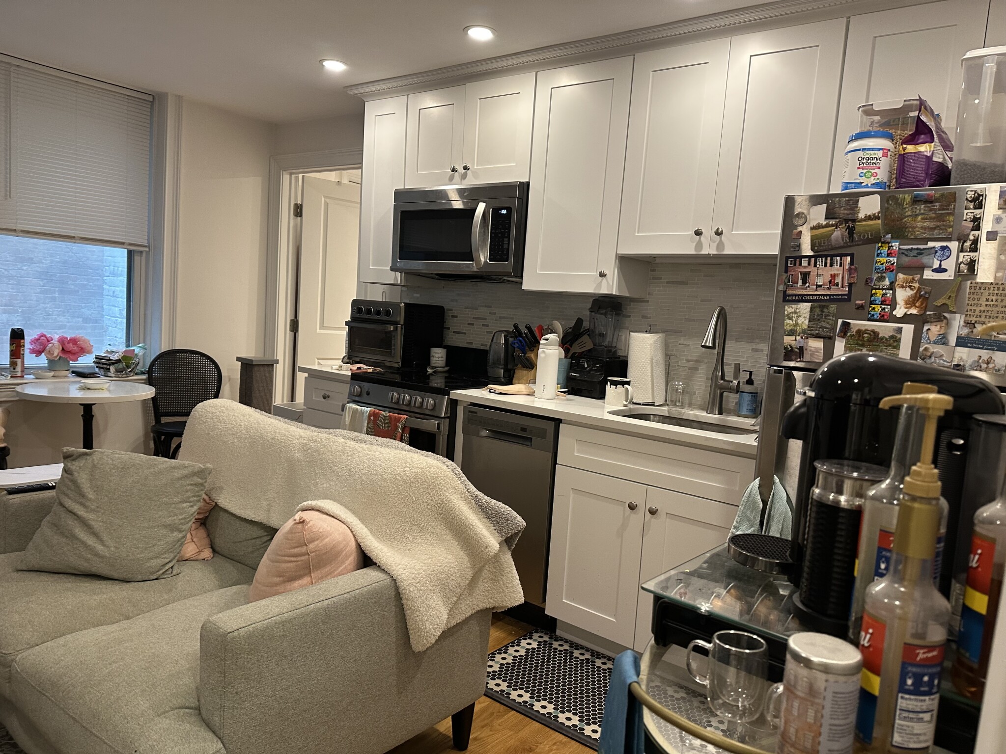 92 West Cedar, Beacon Hill