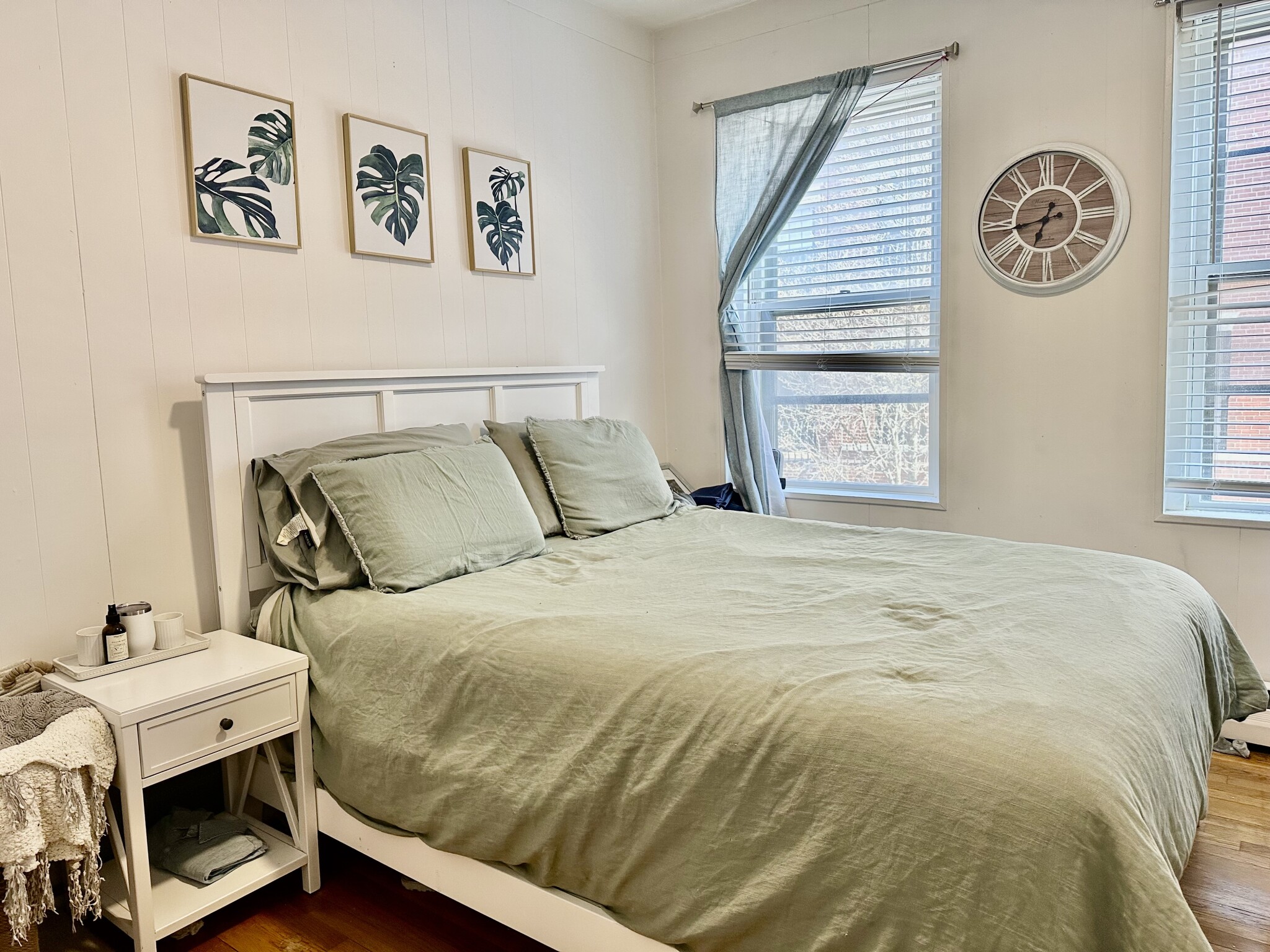 90 West Cedar, Beacon Hill