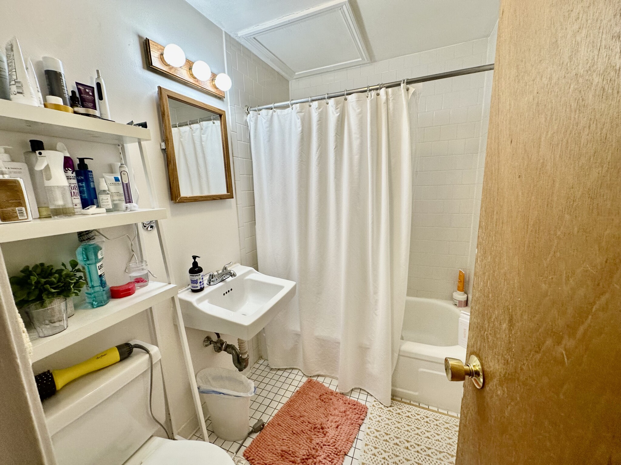 90 West Cedar, Beacon Hill