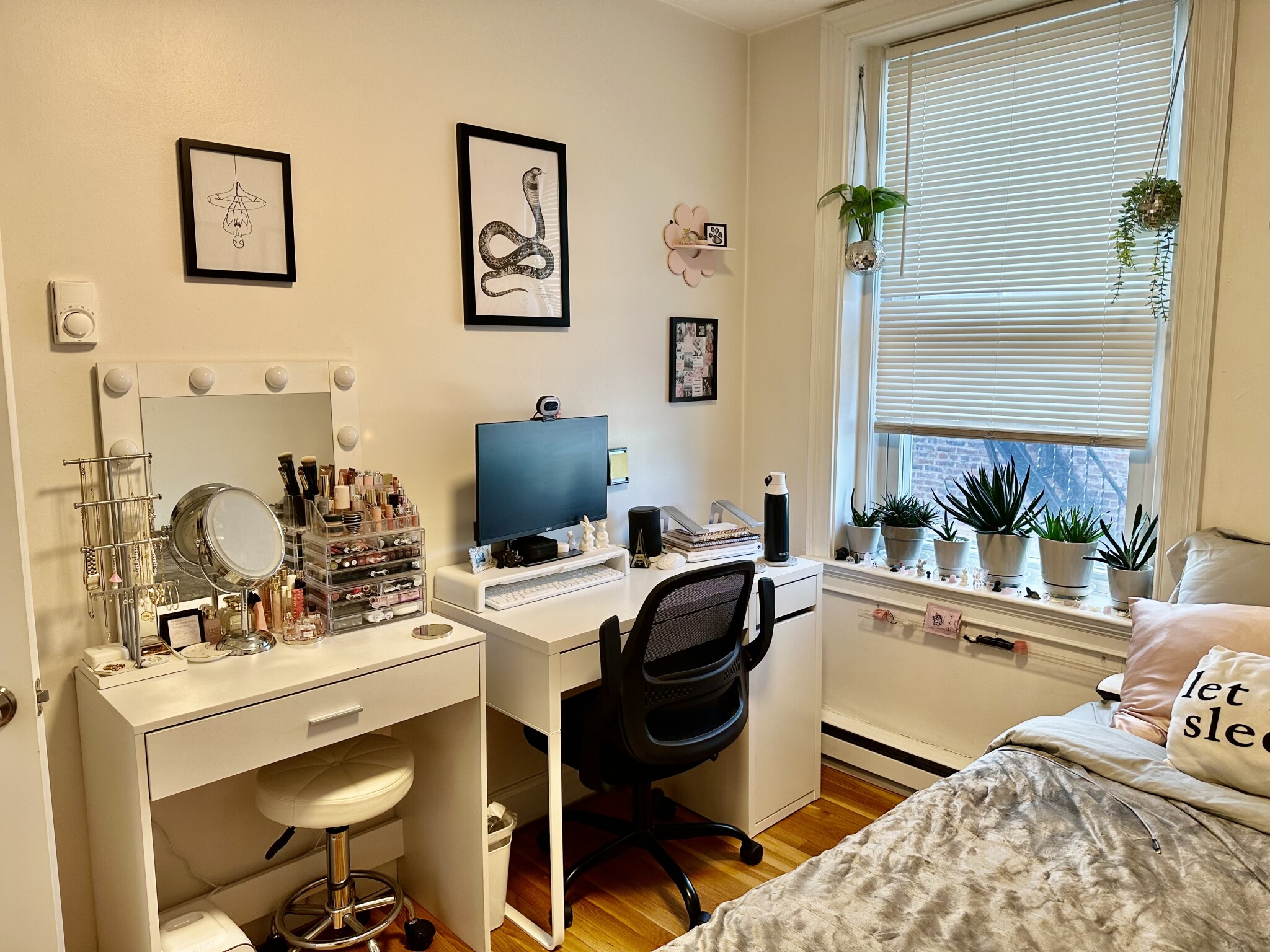 92 West Cedar St, Beacon Hill