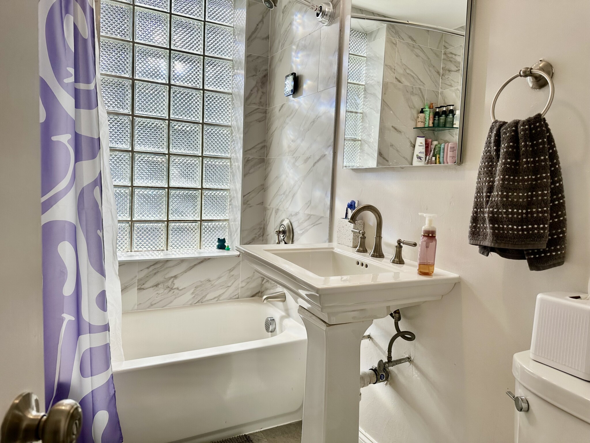 92 West Cedar St, Beacon Hill