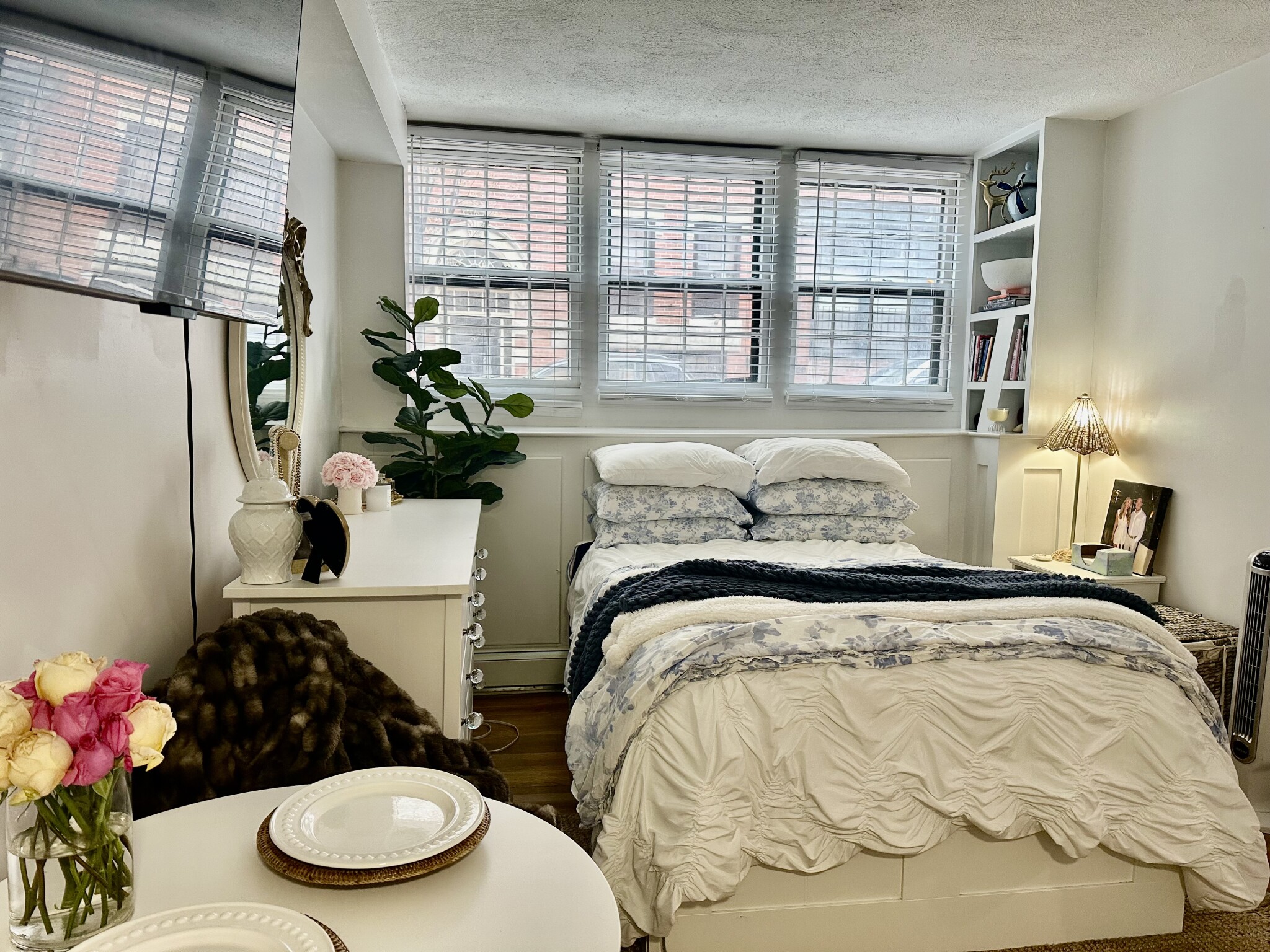 90 W Cedar, Beacon Hill