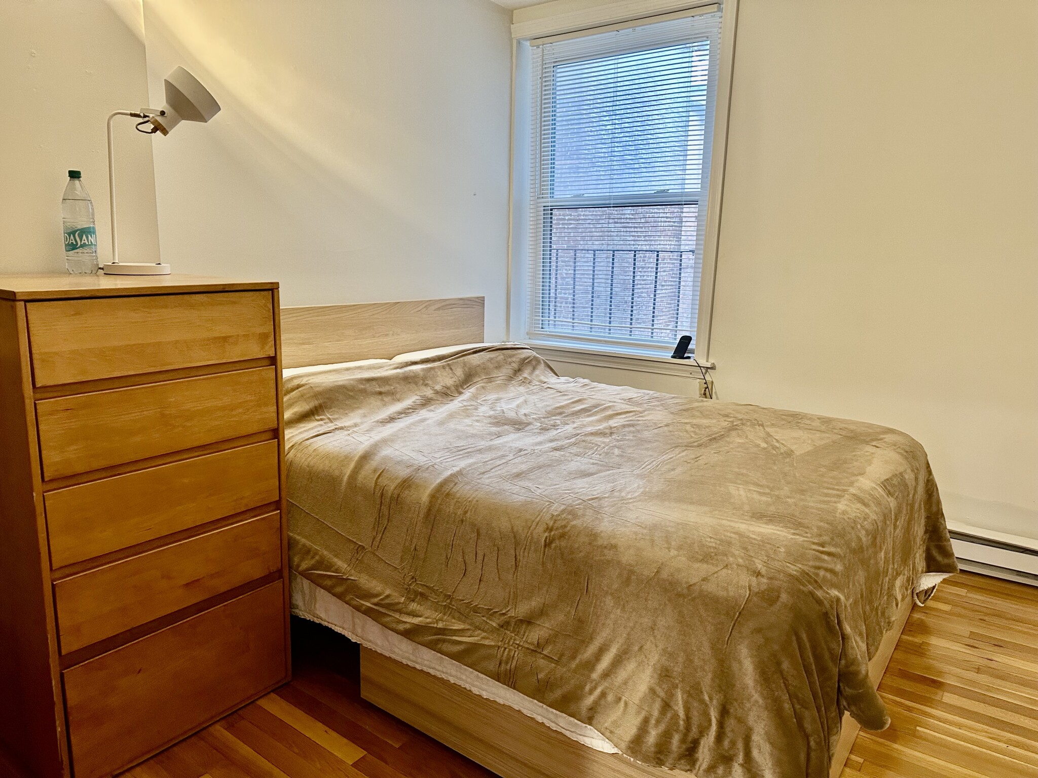 92 West Cedar, Beacon Hill